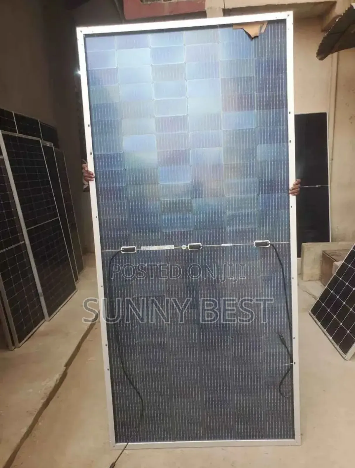 600 Watts Jinko Bifacial Solar Panels