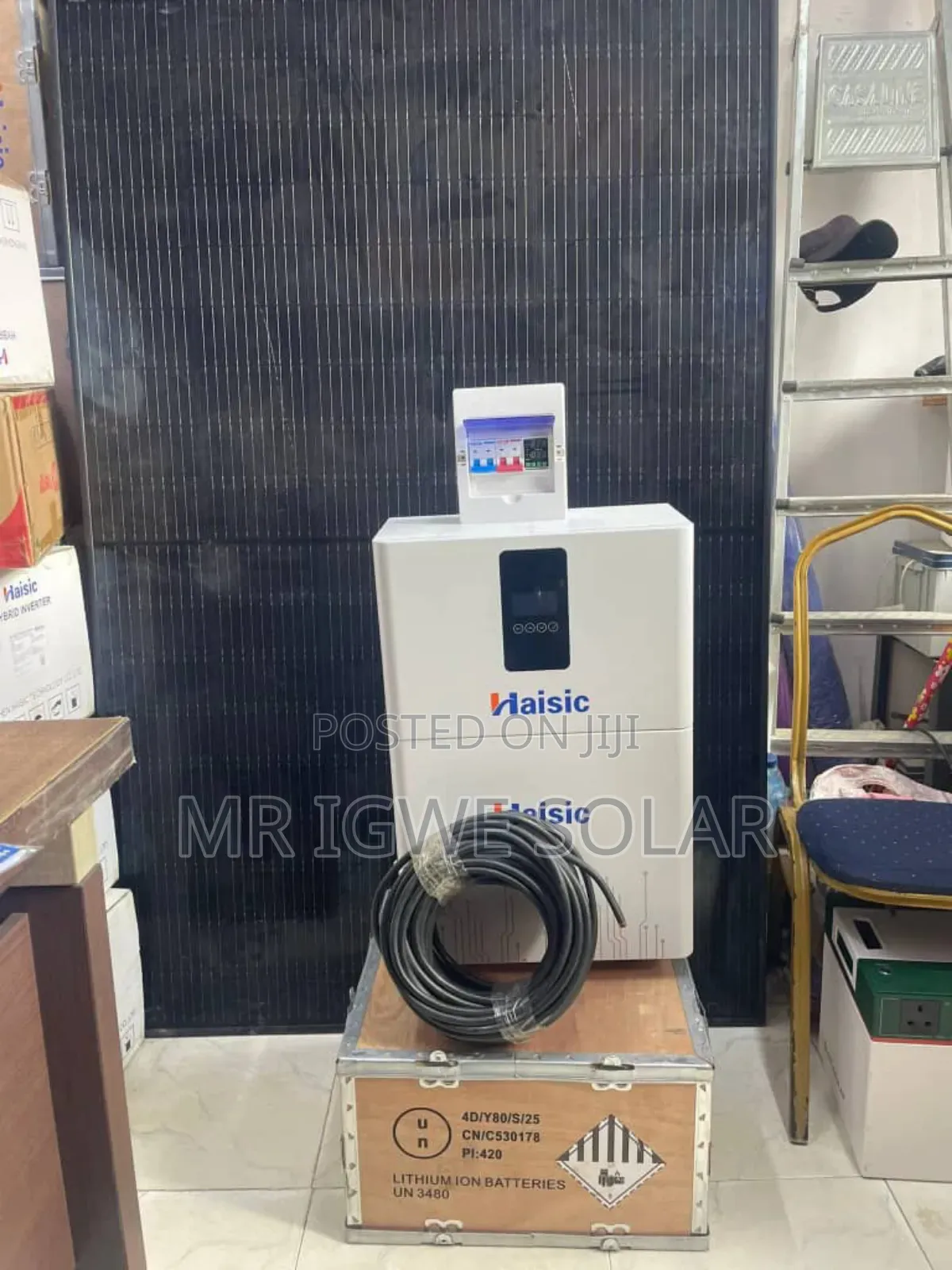 All in One Haisic Battery 1.5kva Inverter 4kwh Battery and Panels