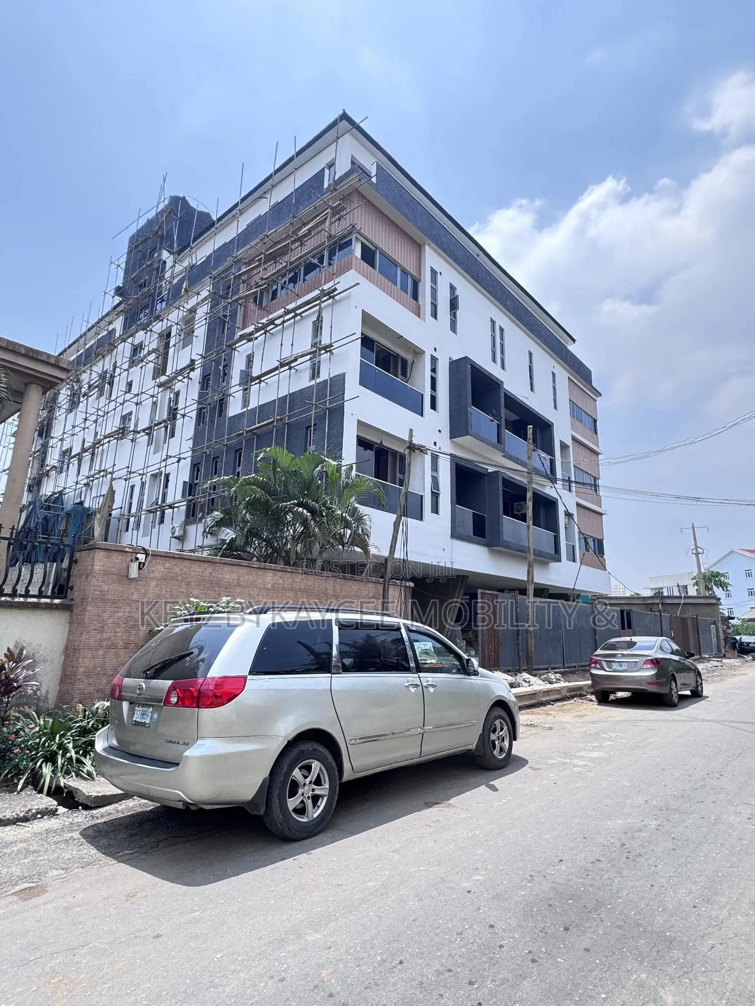 3bdrm Apartment in Ikeja for sale