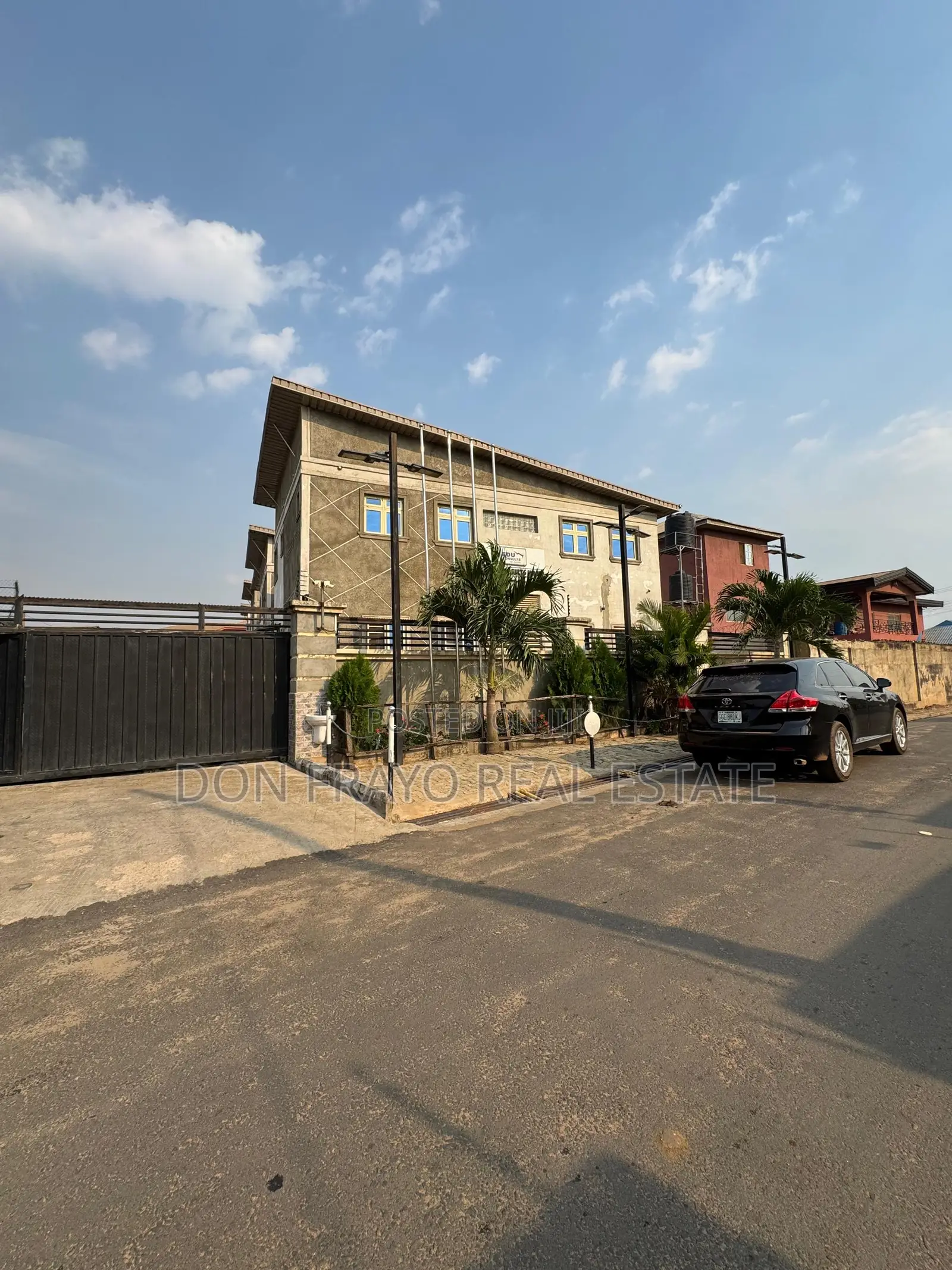 30 Rooms Mult-Use Commercial Property for Sale Off In’T Airport Alakia