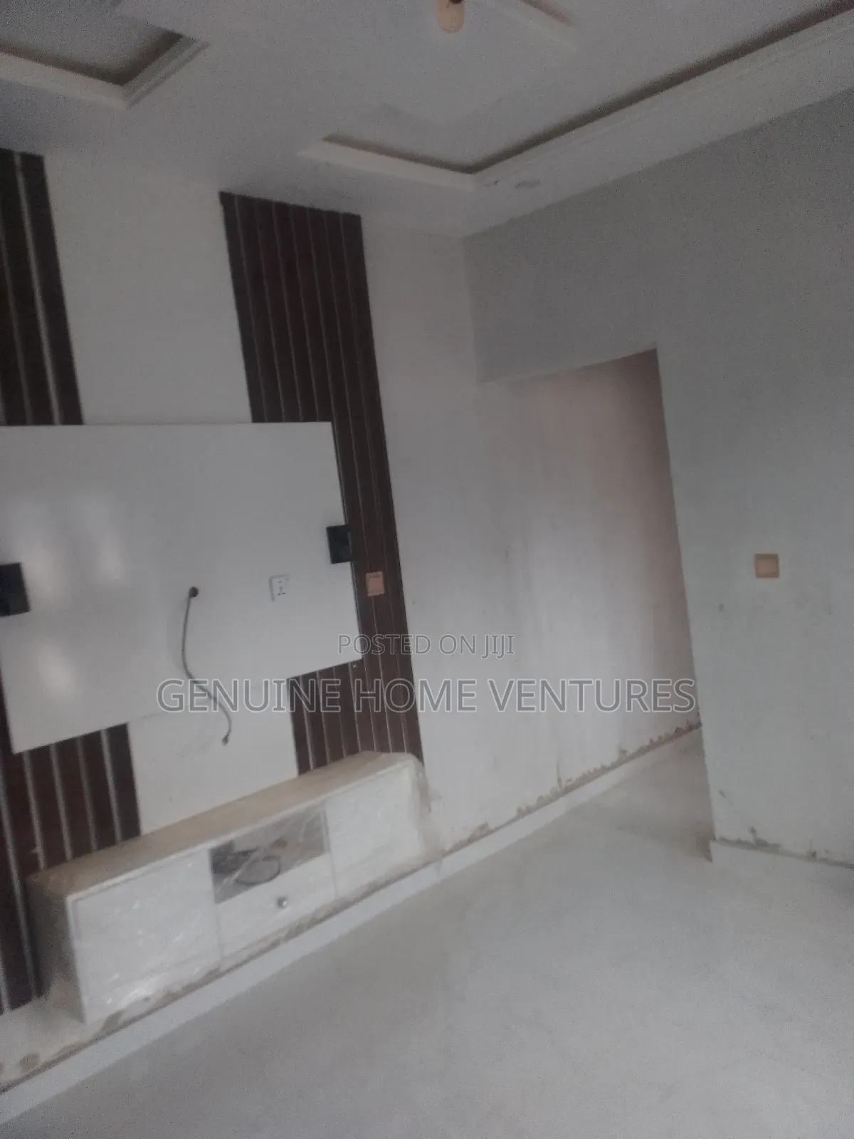 Mini Flat in Agric for rent