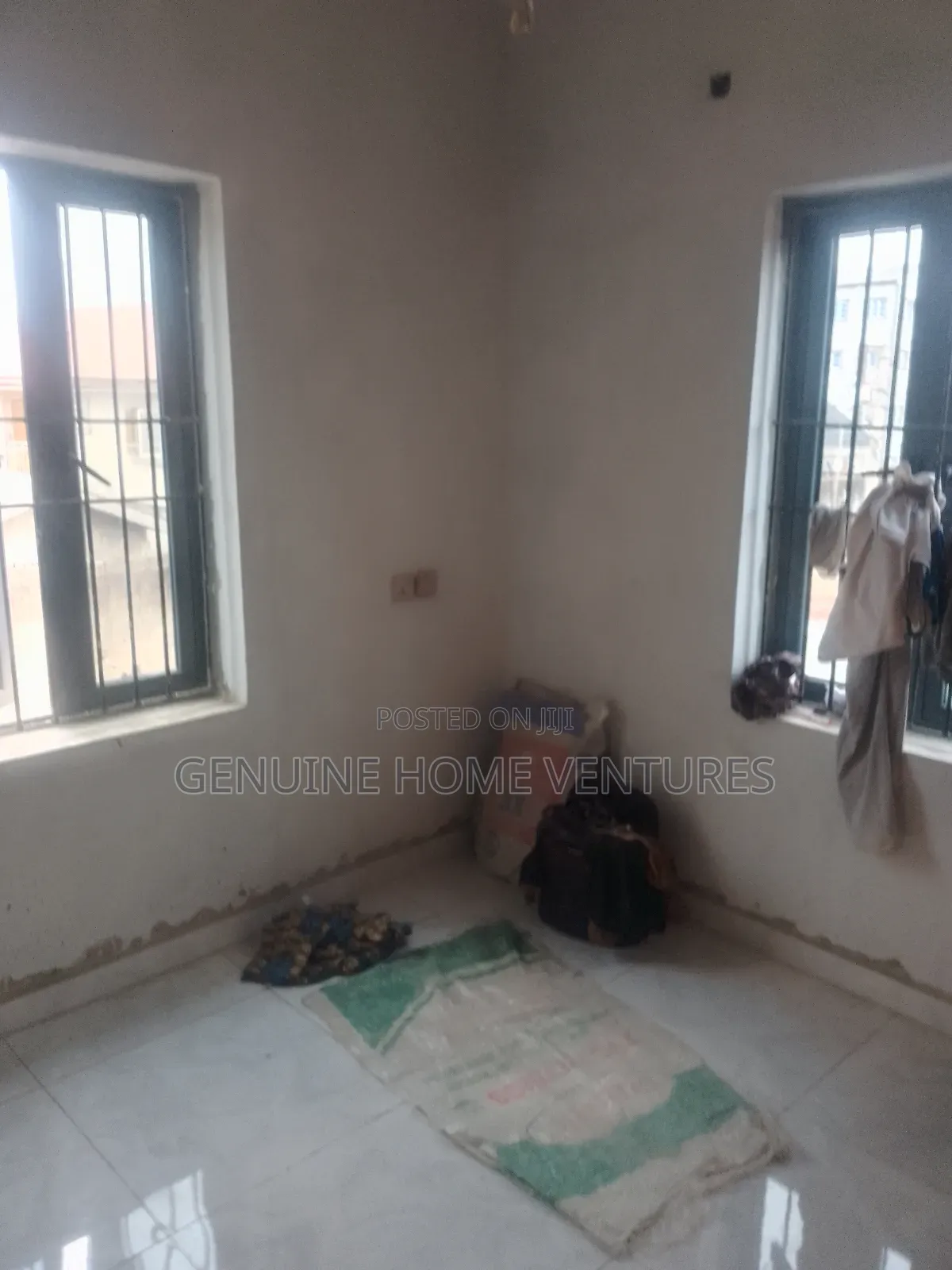 Mini Flat in Agric for rent