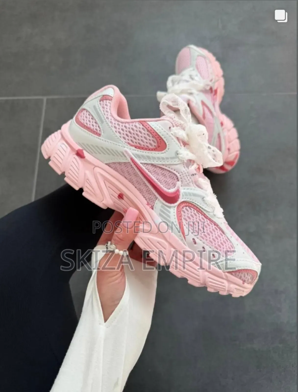 Nike V5 RNR Women's Shoes