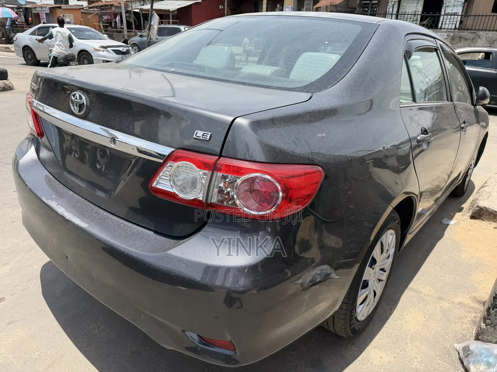 Toyota Corolla LE 4dr Sedan (1.8L 4cyl 4A) 2013 Gray