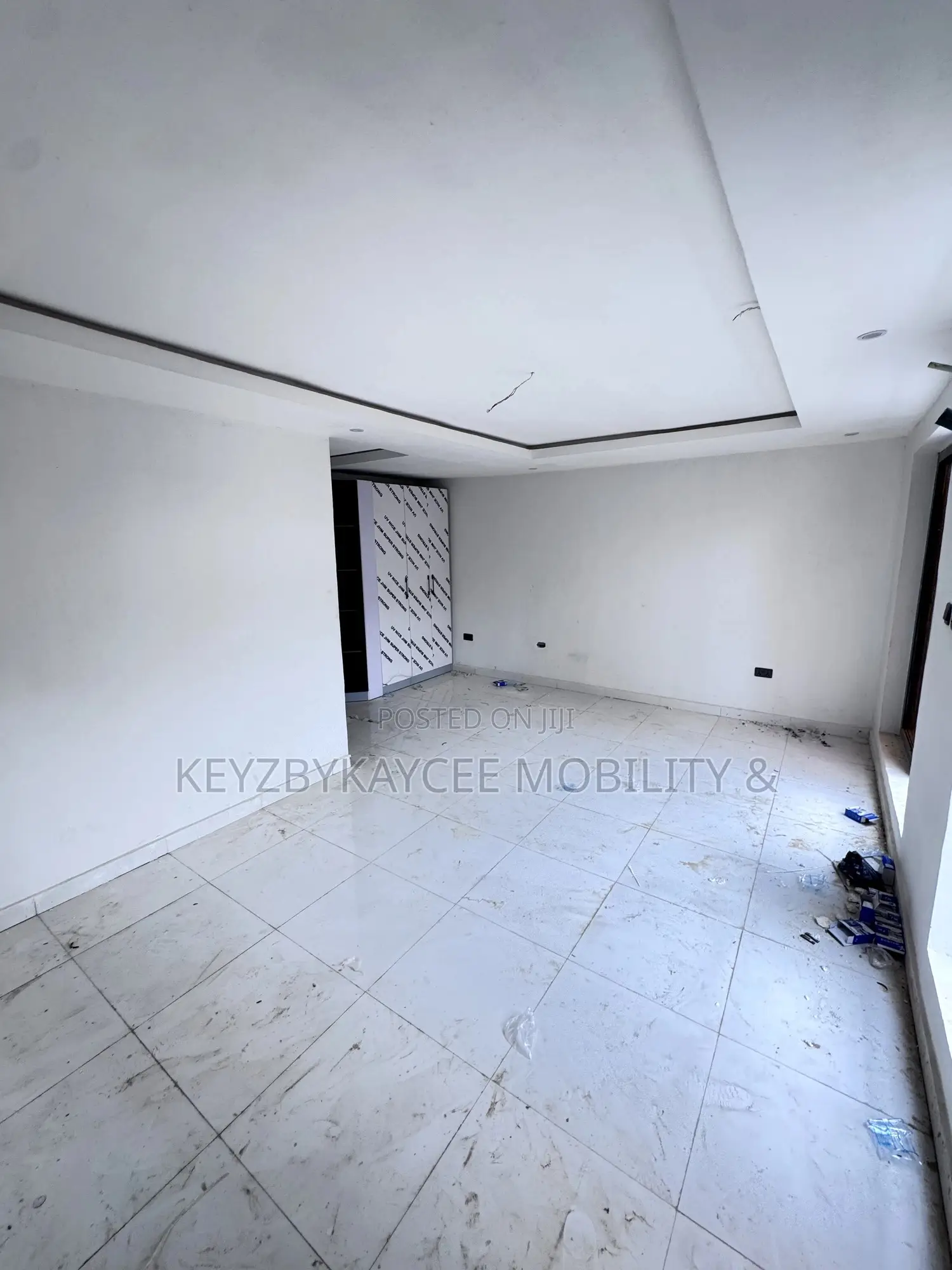 5bdrm Duplex in Ikeja Gra for sale