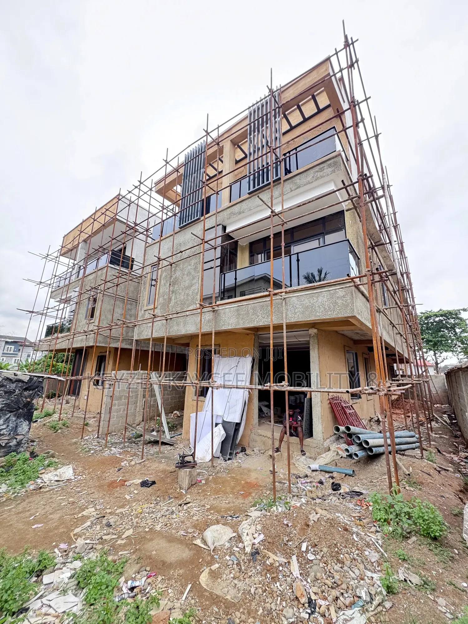 7bdrm Duplex in Ikeja Gra for sale
