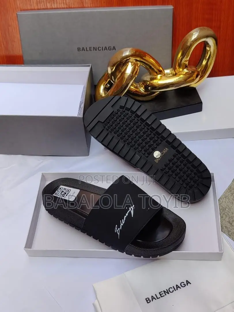 Gucci Adidas Quality Slide and Others Carton Slides