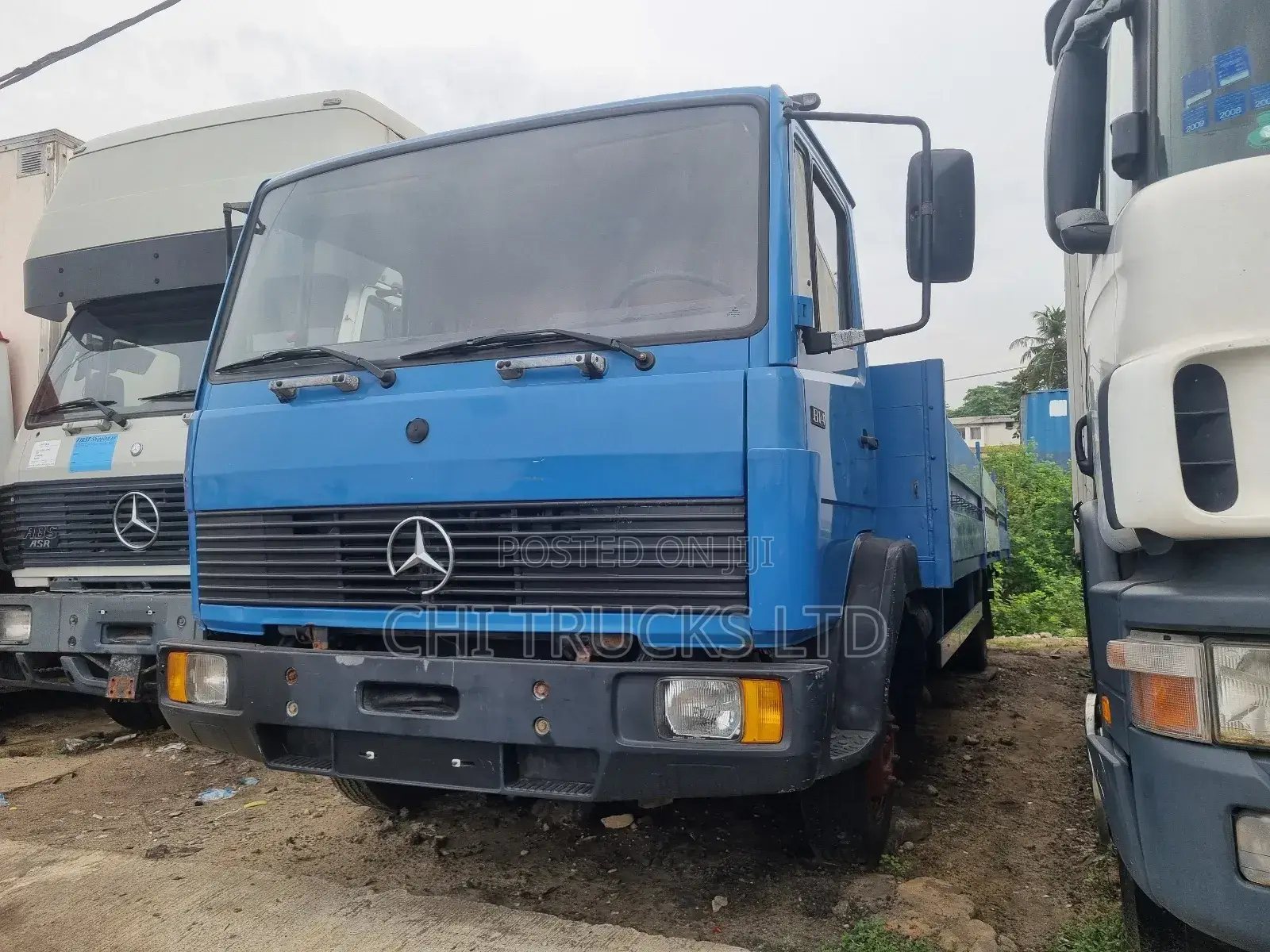 Mmercedes Benz 814 Pickup Truck 2001 Blue