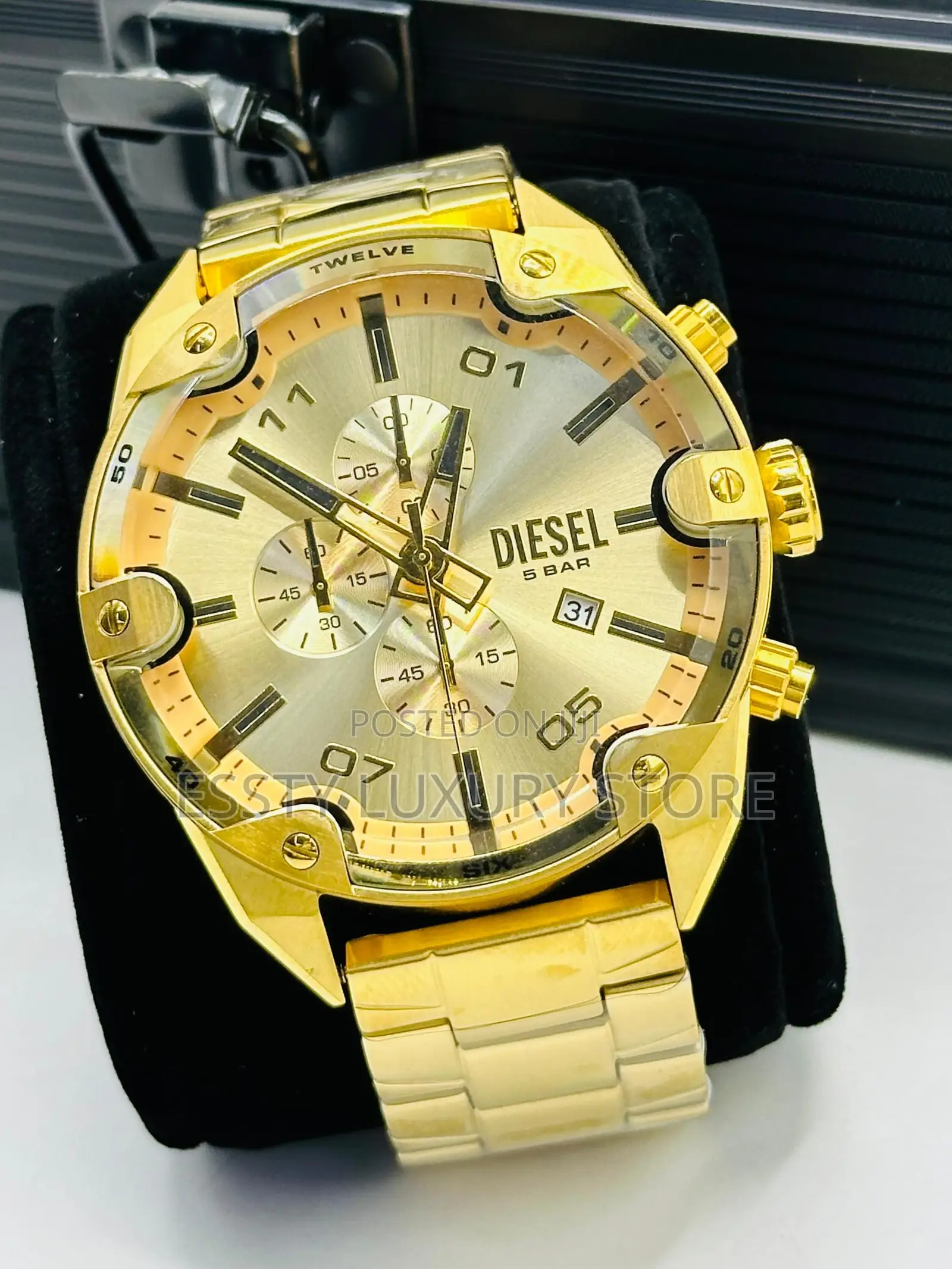High Quality Diesel Men's Spiked Chronograph Watch