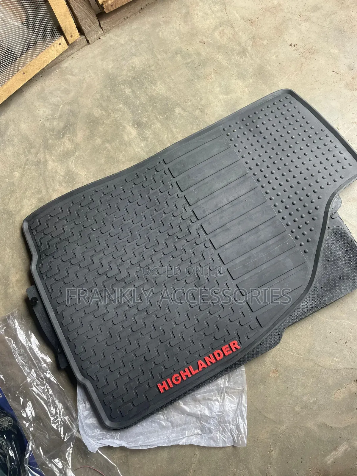 Highlander Rubber 5 in 1 Floor Mat