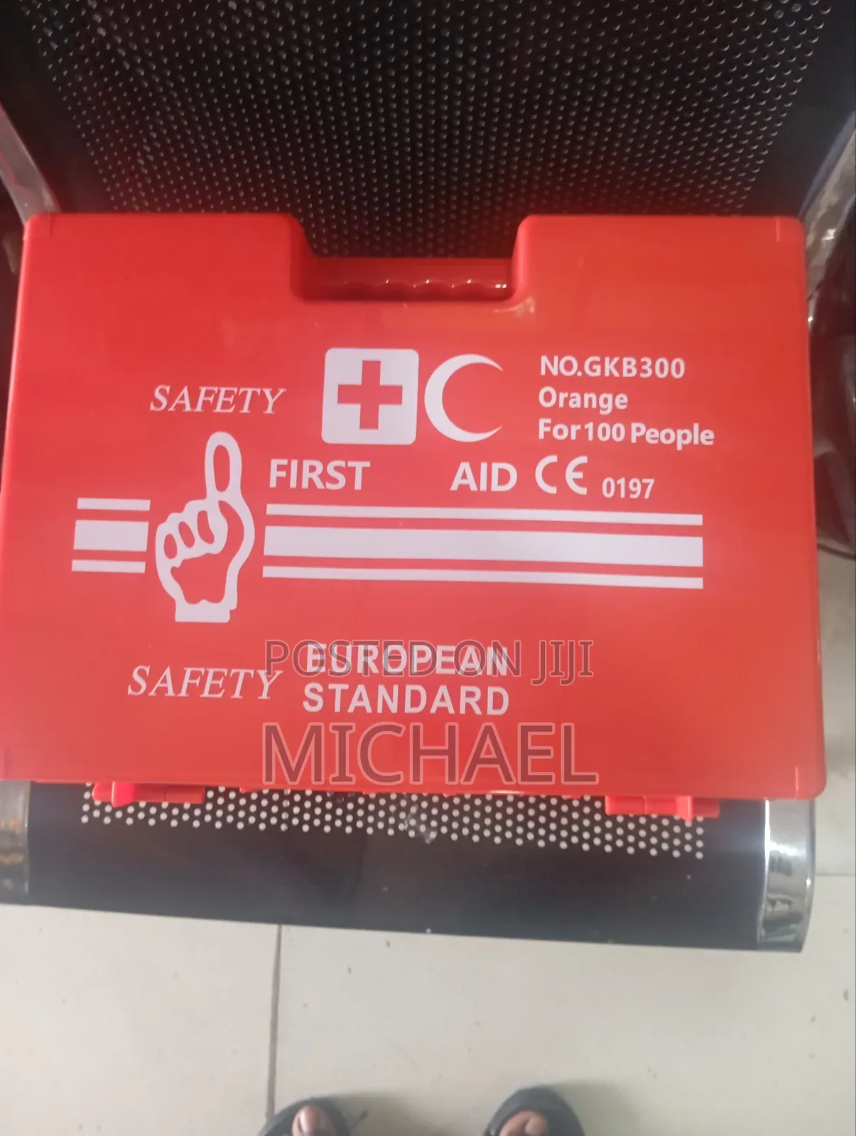 Fully Equipped First Aid Box Kit for 100 People