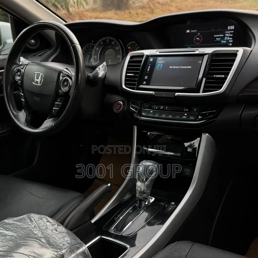 Honda Accord Touring 4dr Sedan FWD (3.5L 6cyl 6A) 2016 Gray