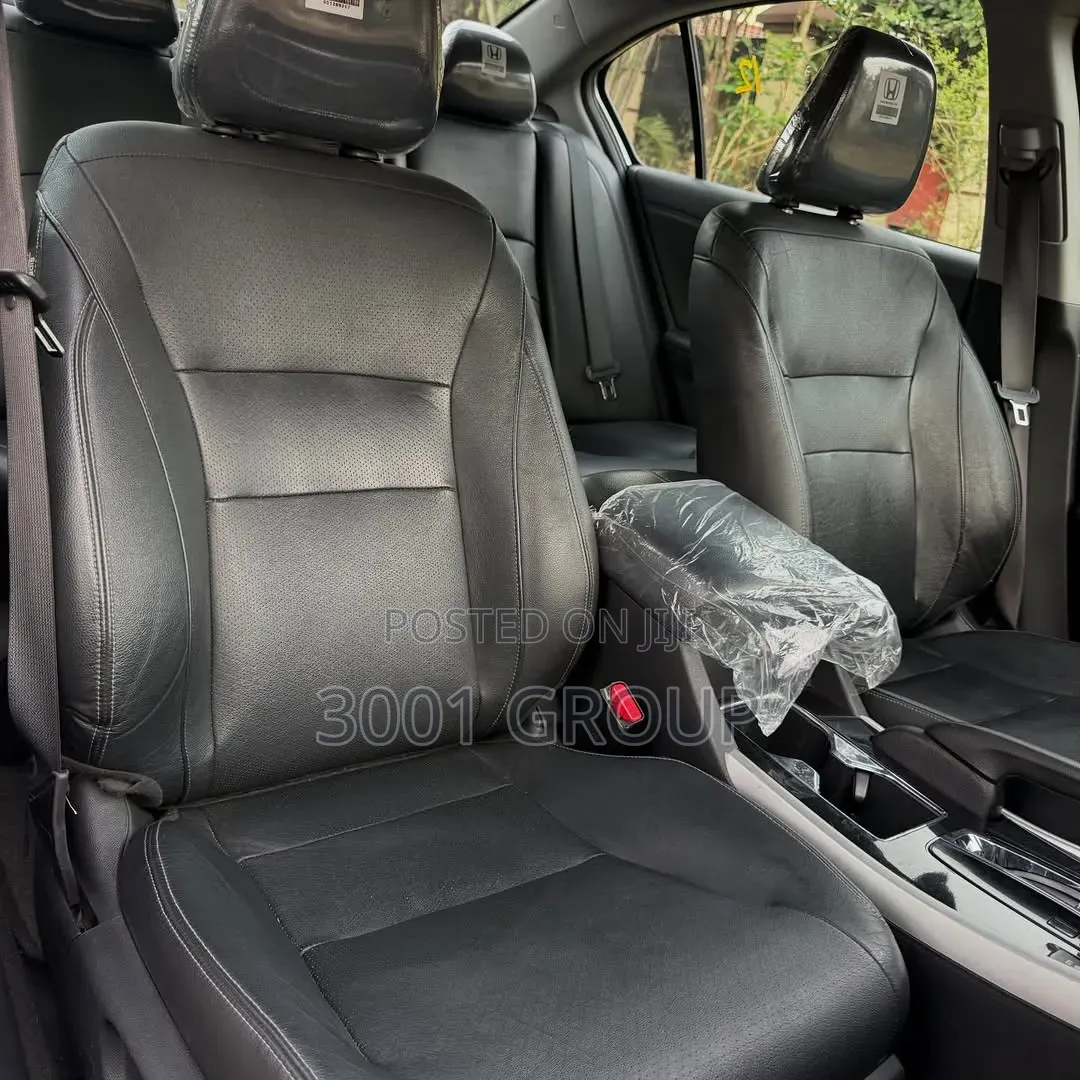 Honda Accord Touring 4dr Sedan FWD (3.5L 6cyl 6A) 2016 Gray