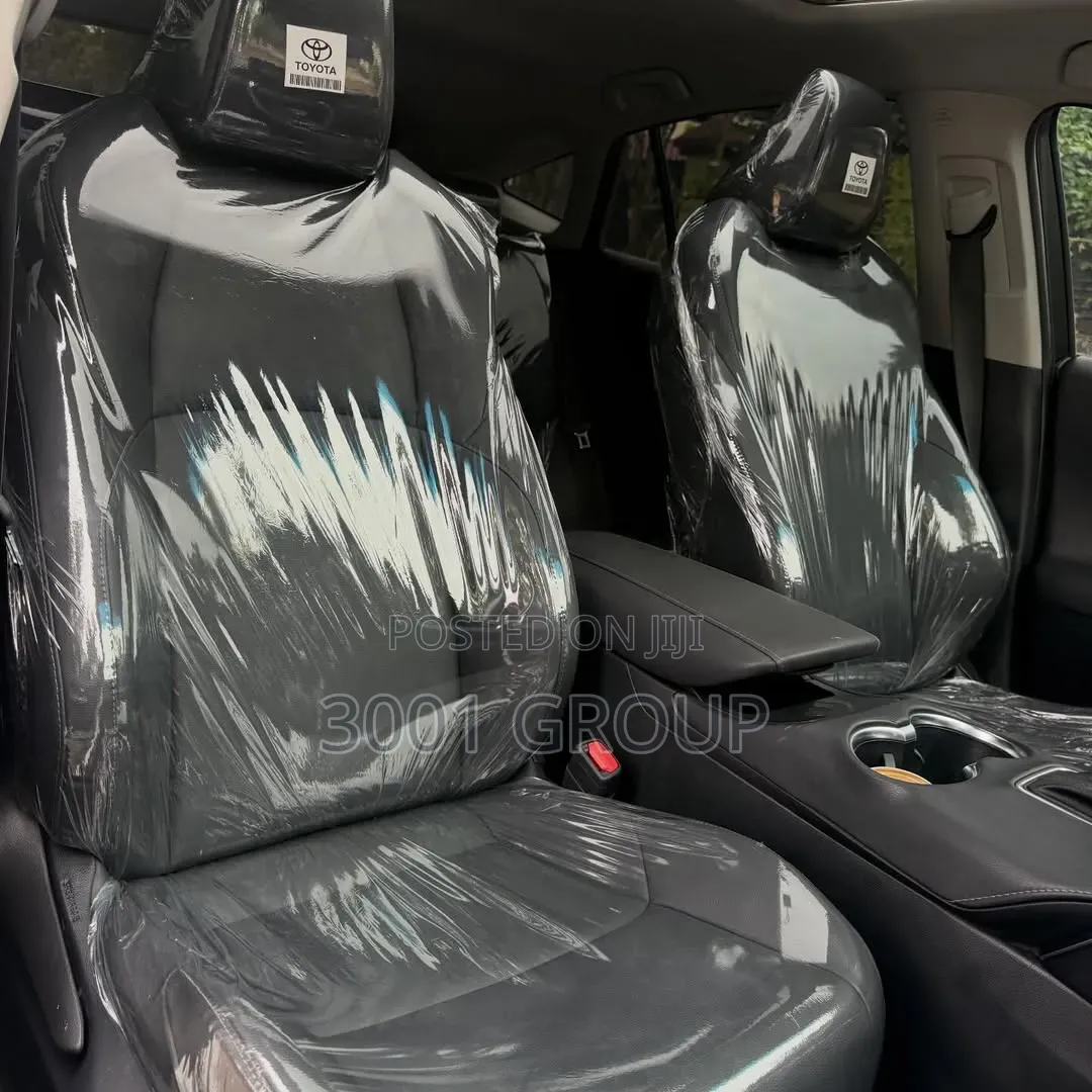 Toyota Venza 2022 White