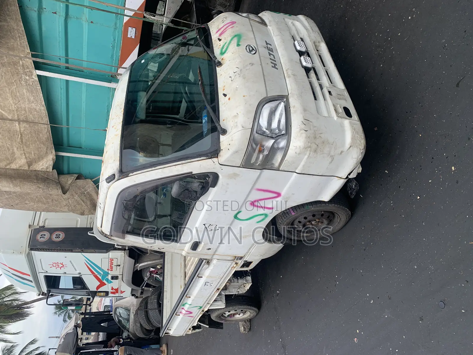 Daihatsu Hijet 2012 White