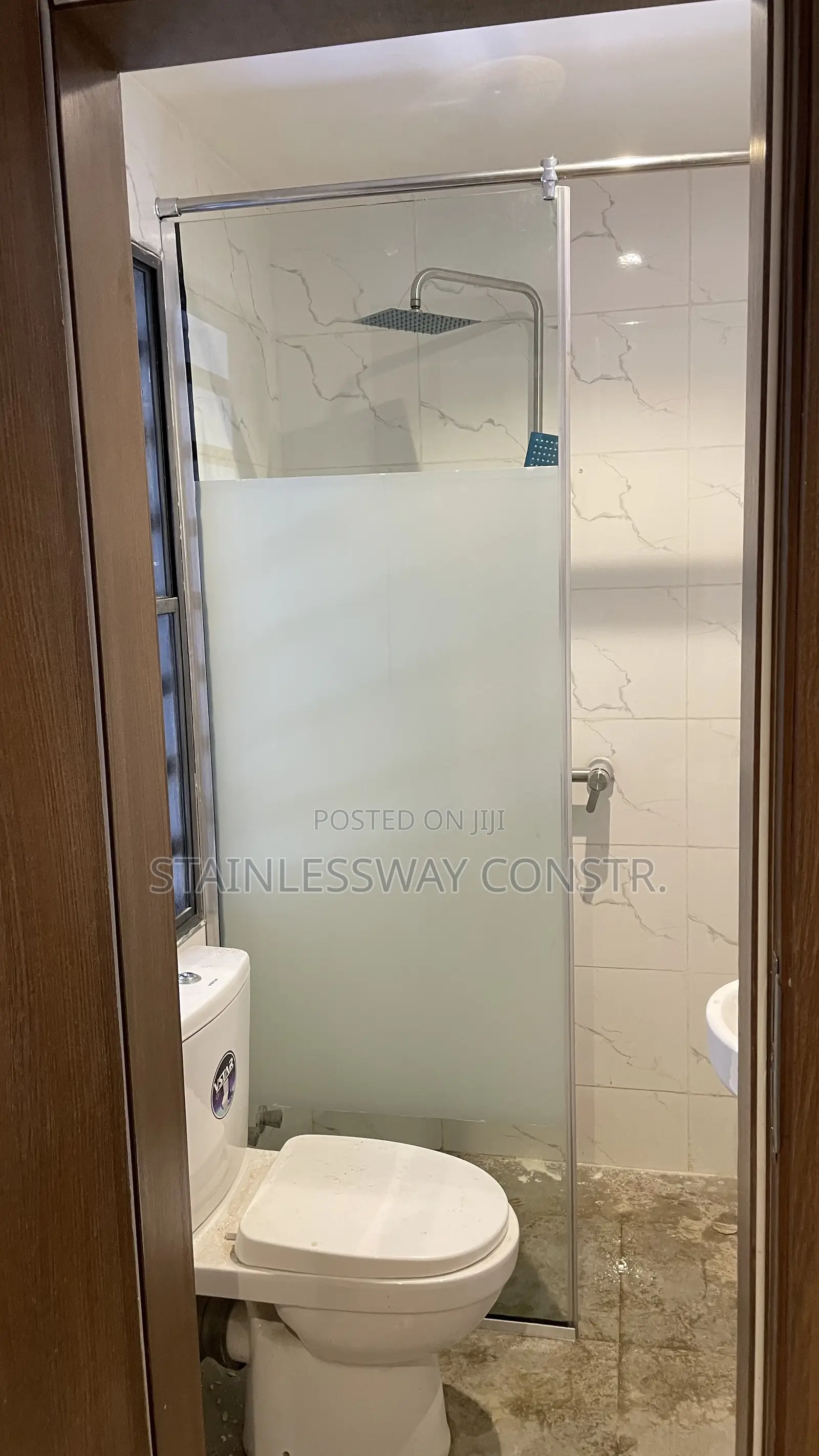 Shower Glass Space Divider