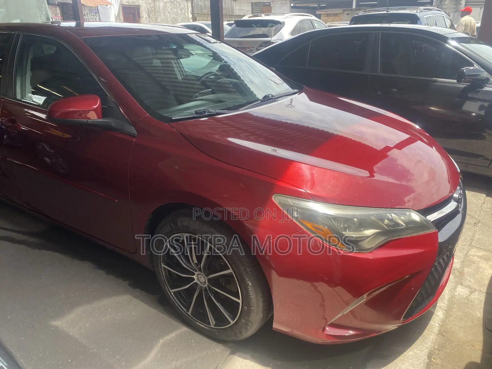 Toyota Camry XLE V6 4dr Sedan (3.6L 6cyl 6A) 2016 Red