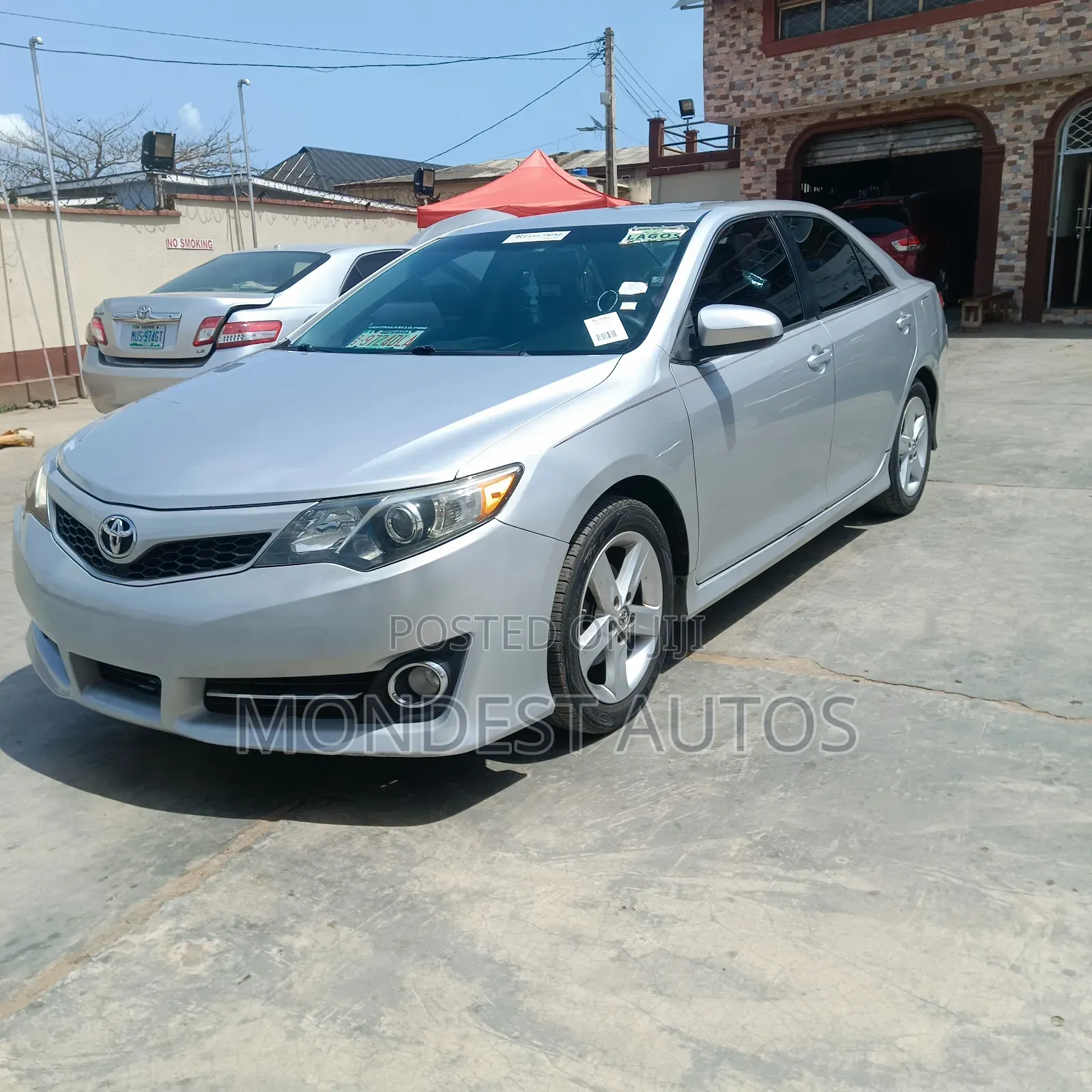 Toyota Camry SE Sport 4dr Sedan (2.5L 4cyl 6A) 2014 Silver