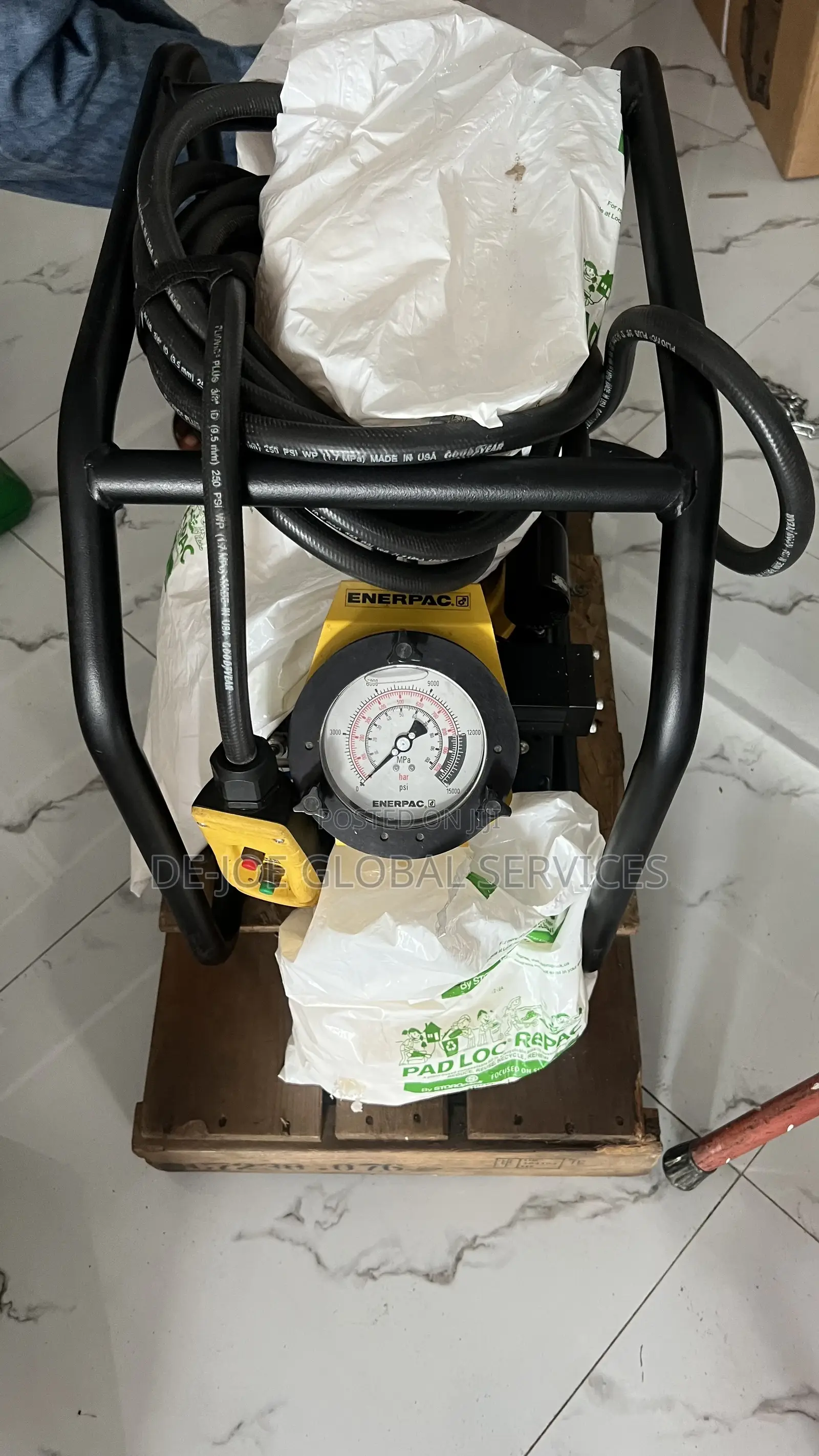 Enerpac Za4-Series Air-Driven Torque Wrench Pump