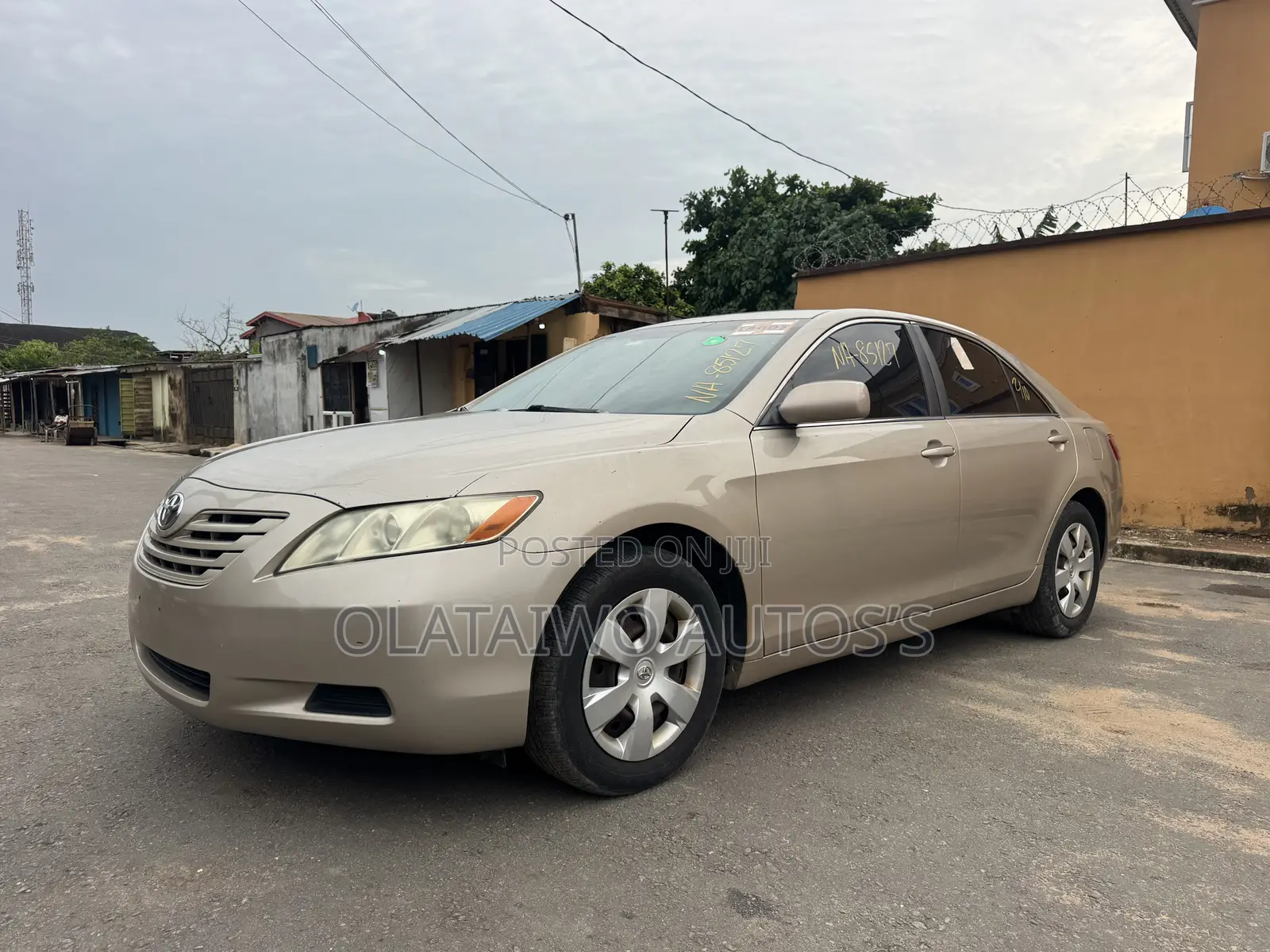 Toyota Camry LE 4dr Sedan (2.4L 4cyl 5A) 2007 Gold