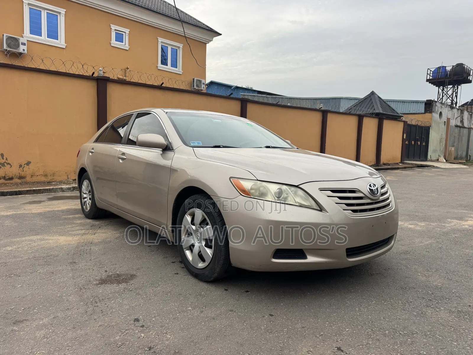 Toyota Camry LE 4dr Sedan (2.4L 4cyl 5A) 2007 Gold