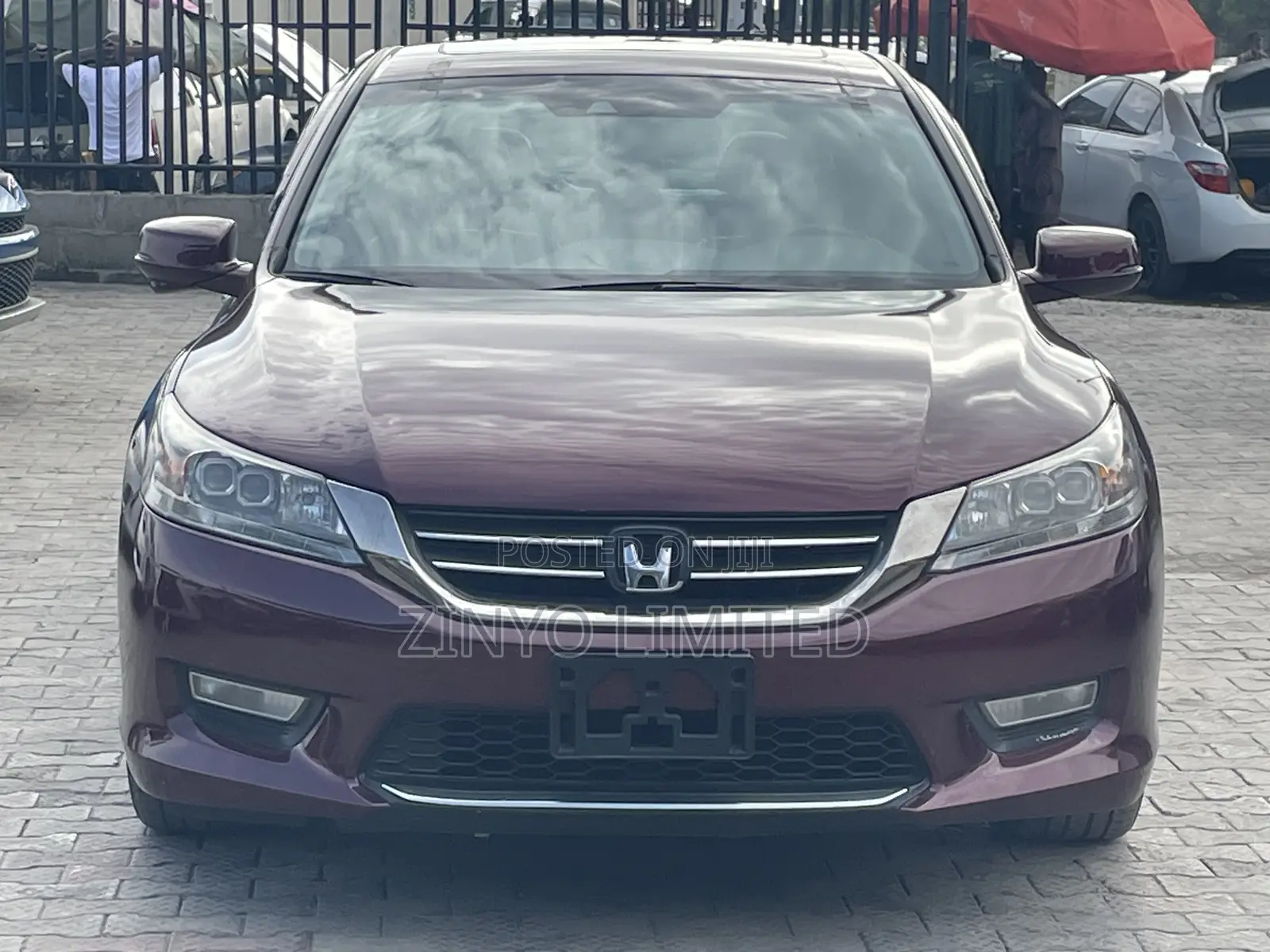 Honda Accord Touring 4dr Sedan FWD (3.5L 6cyl 6A) 2013
