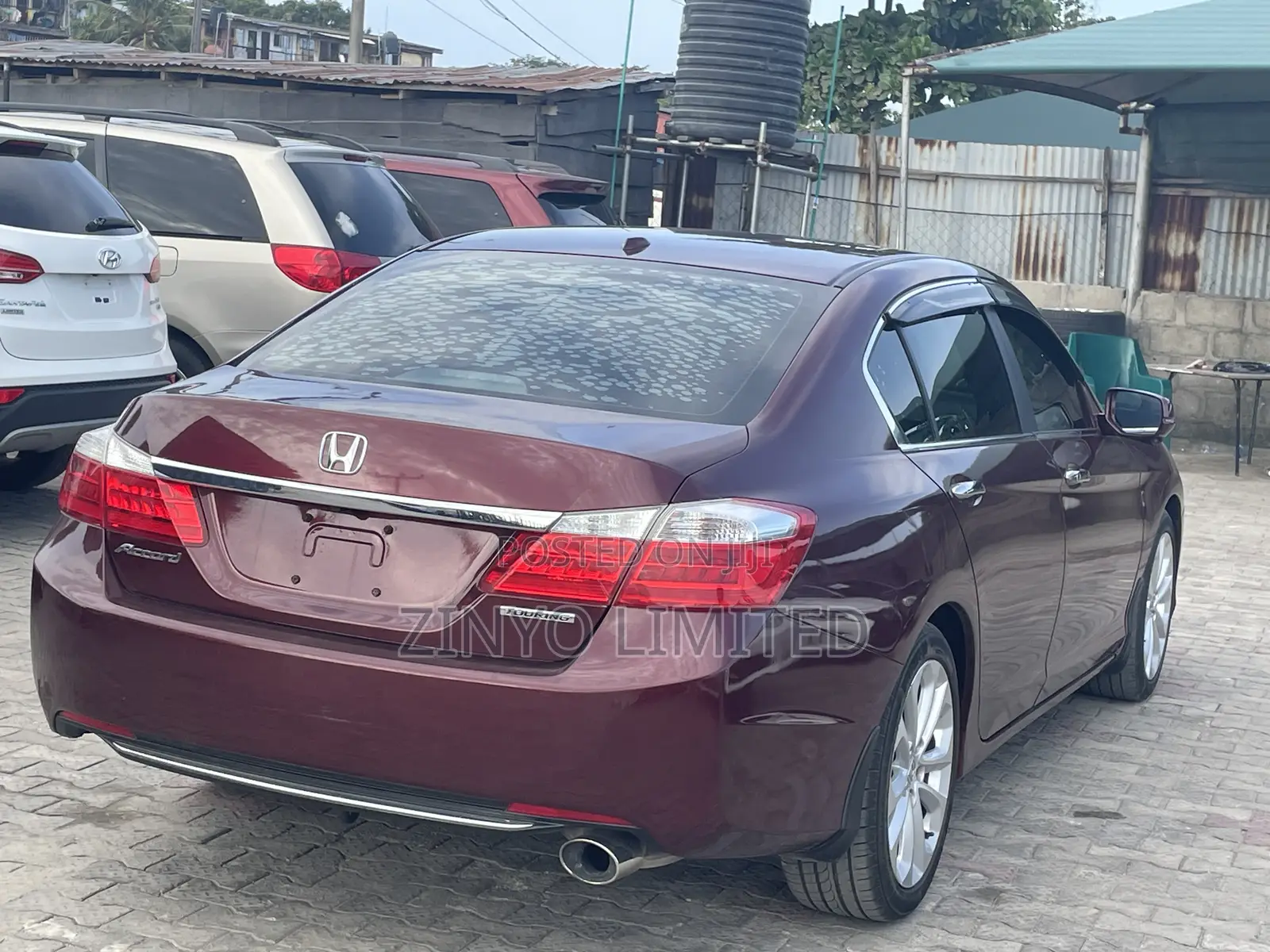 Honda Accord Touring 4dr Sedan FWD (3.5L 6cyl 6A) 2013