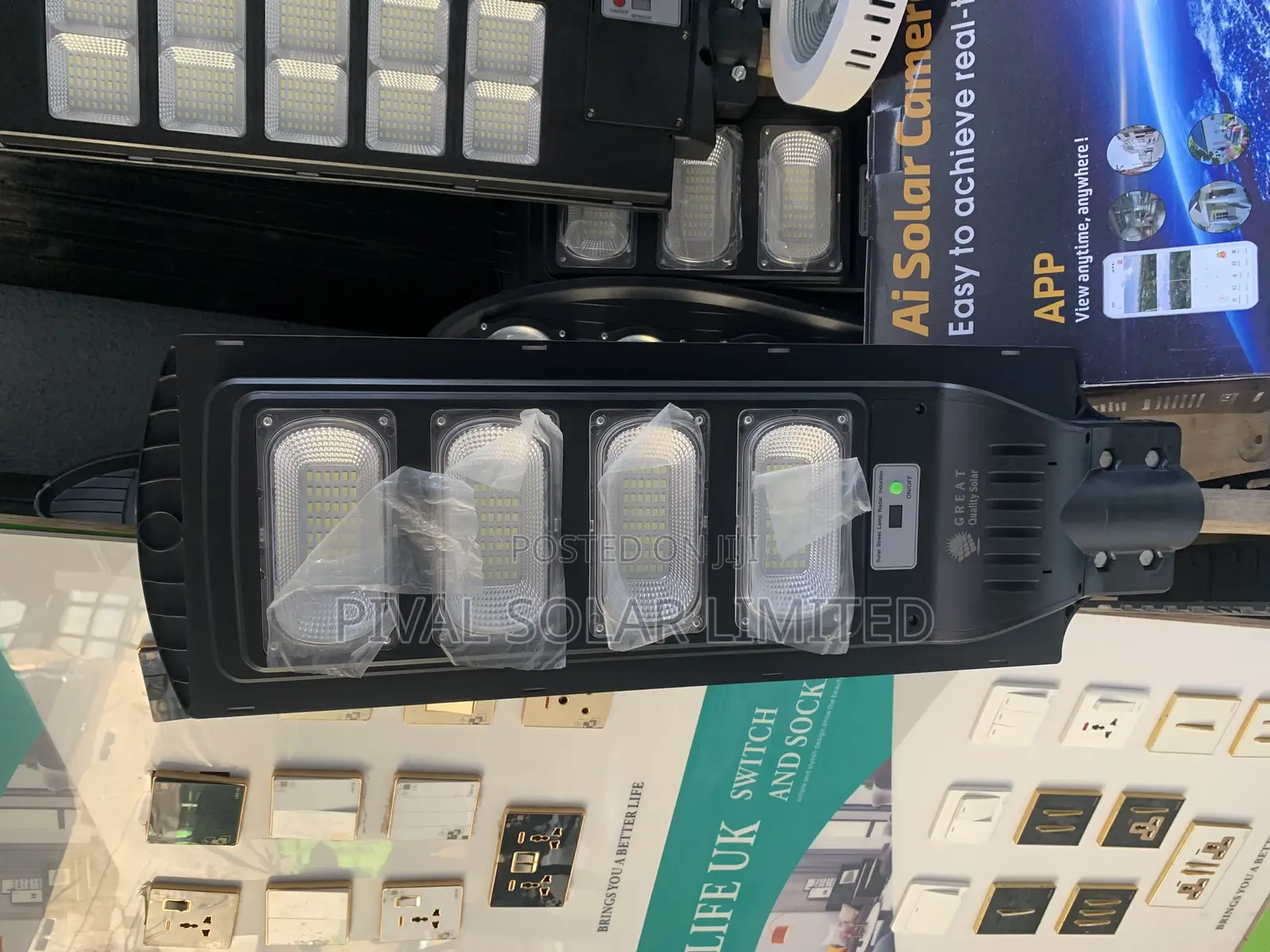 400watts 4eyes Straight Solar Streetlight