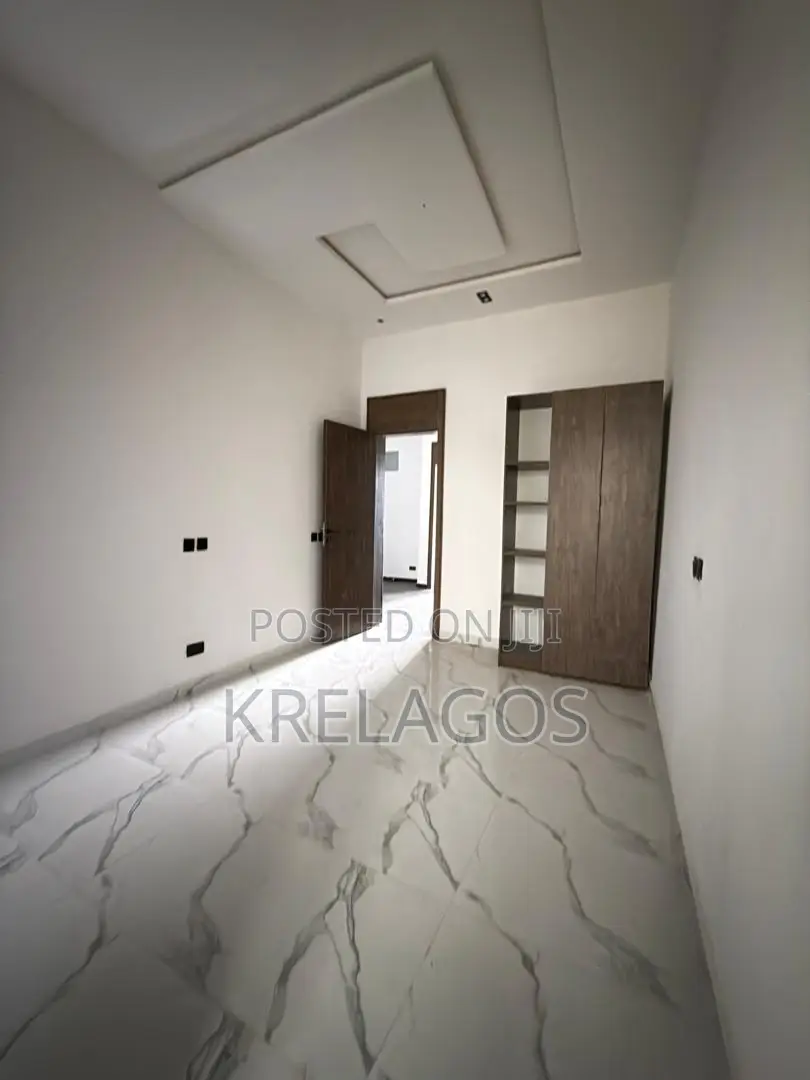 3bdrm Duplex in Ajah, Ikota for sale