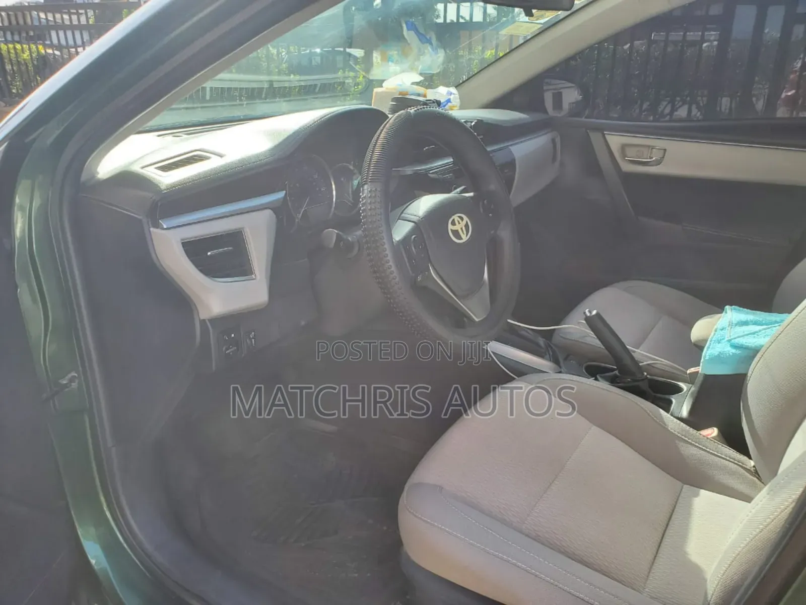 Toyota Corolla LE Eco Premium 4dr Sedan (1.8L 4cyl CVT) 2015 Green