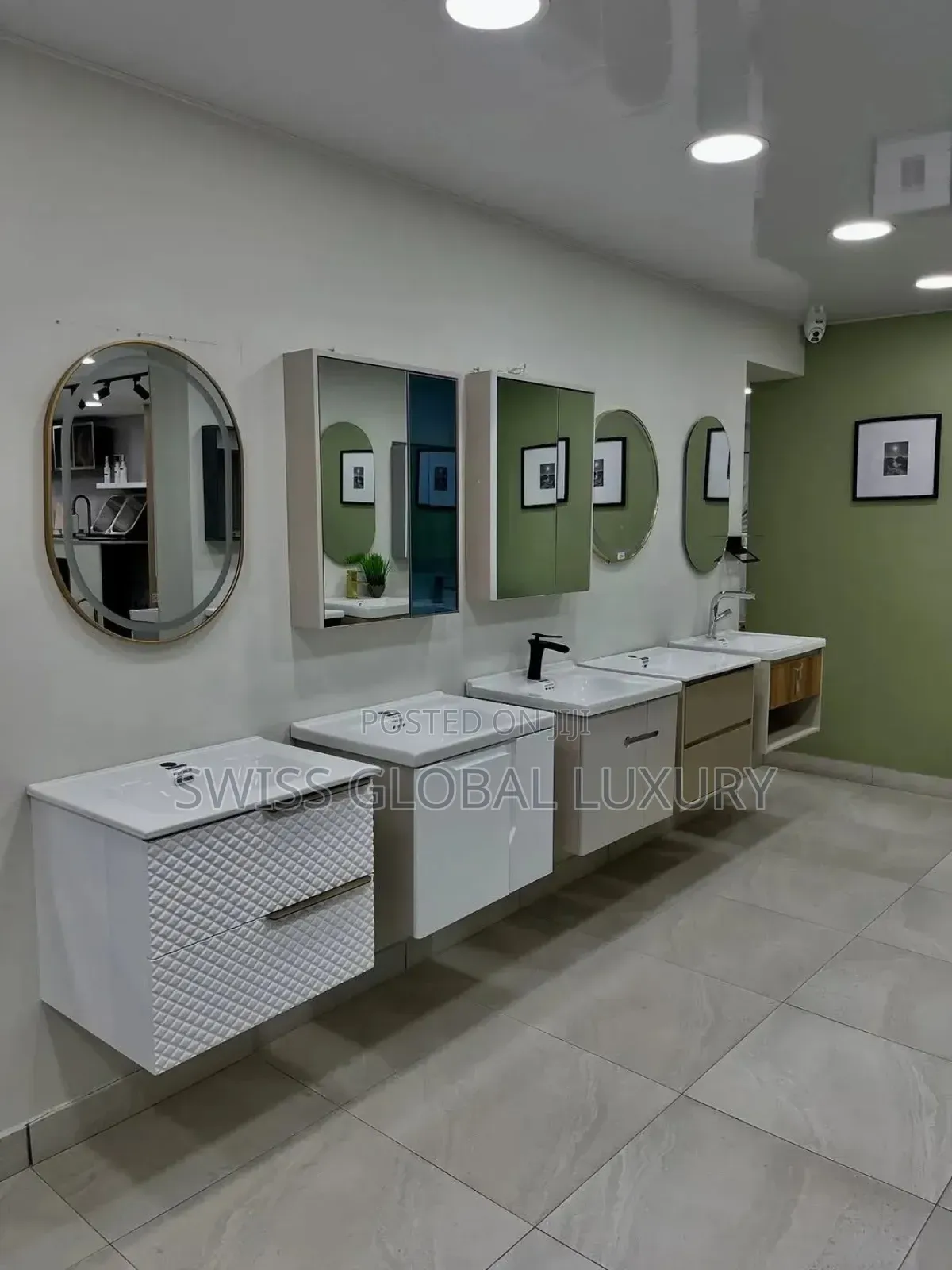 High Quality Complete Set of Cabinet