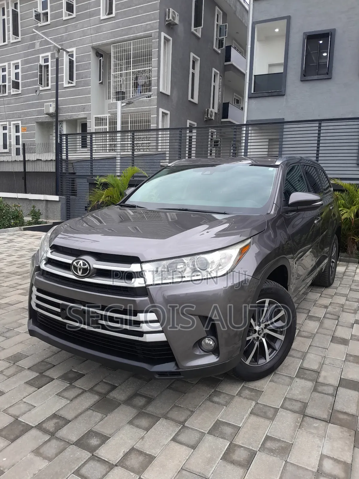 Toyota Highlander 2017 Brown