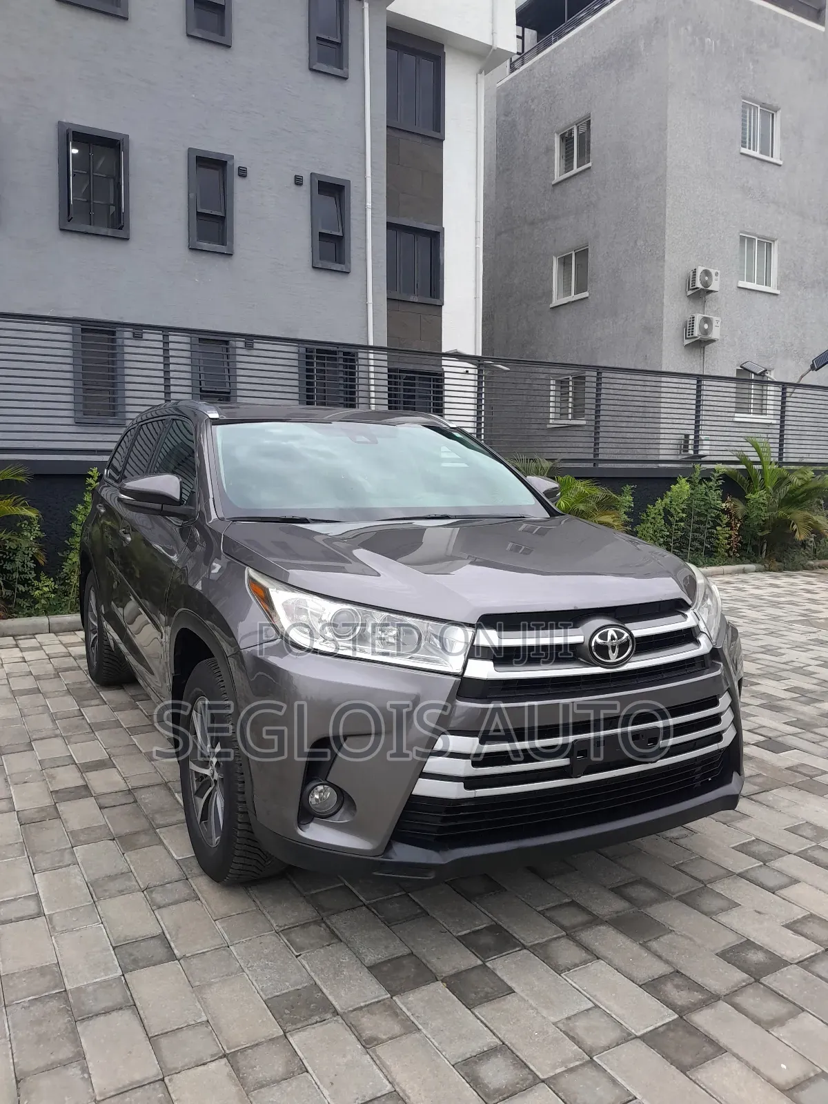 Toyota Highlander 2017 Brown