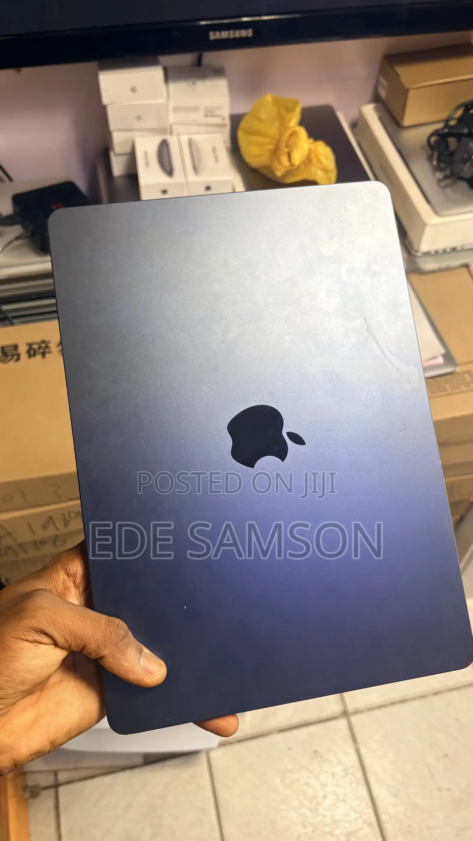Laptop Apple MacBook Air 2022 M2 8GB Apple M2 SSD 256GB