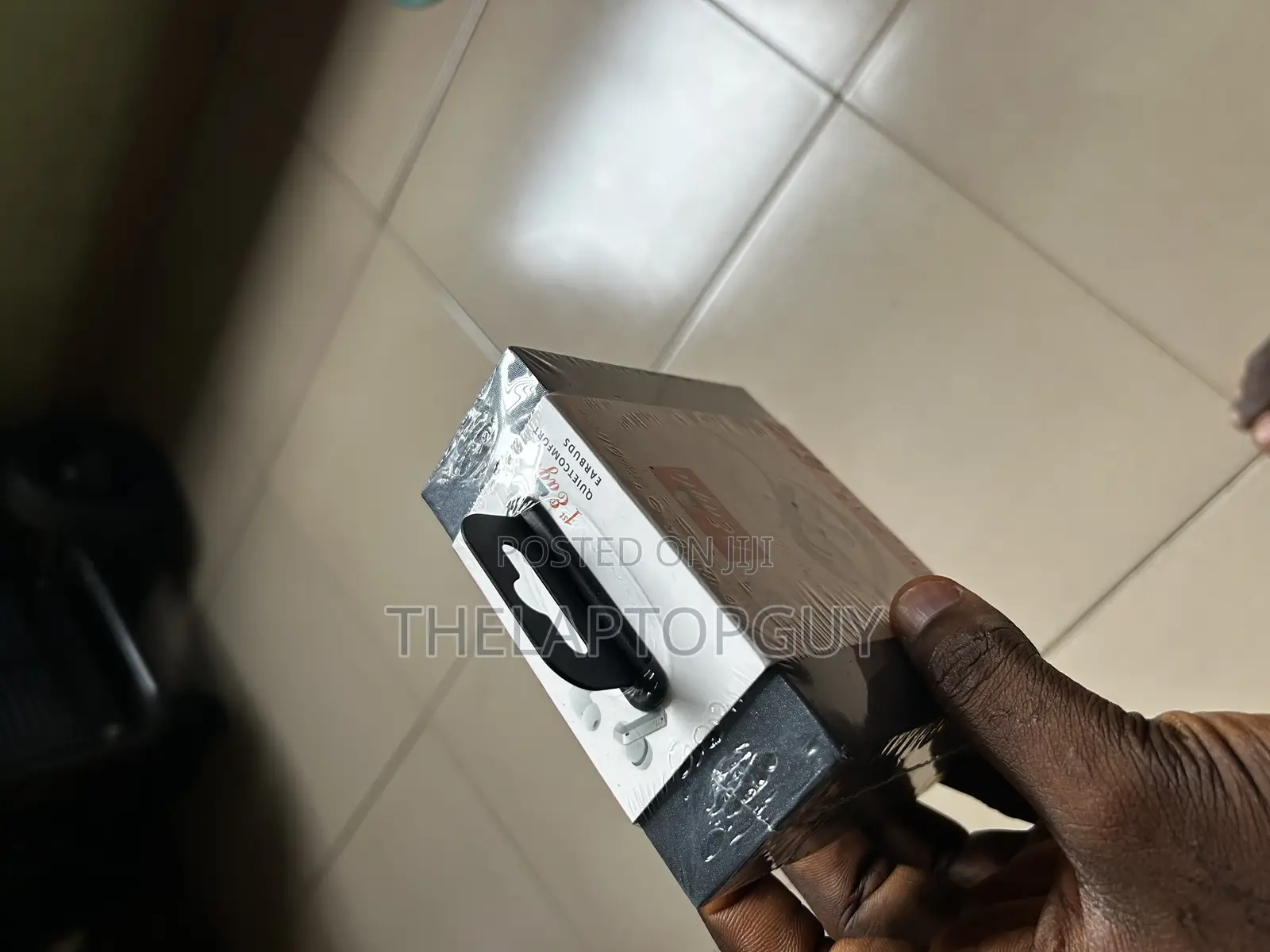 Noise Cancellation Bluetooth Earbud for Sale