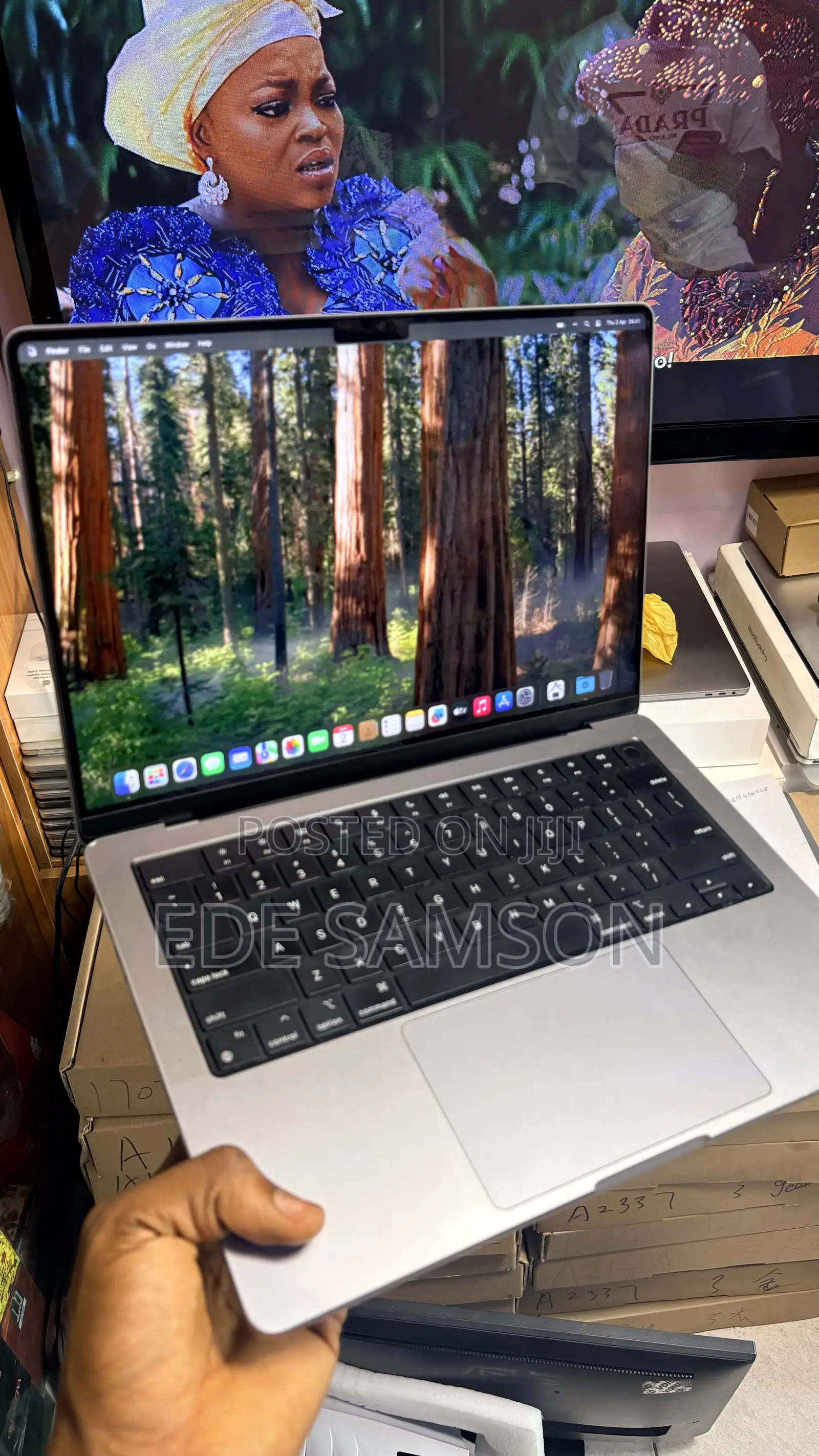 Laptop Apple MacBook Pro 2021 M1 16GB Apple M1 Pro SSD 1T