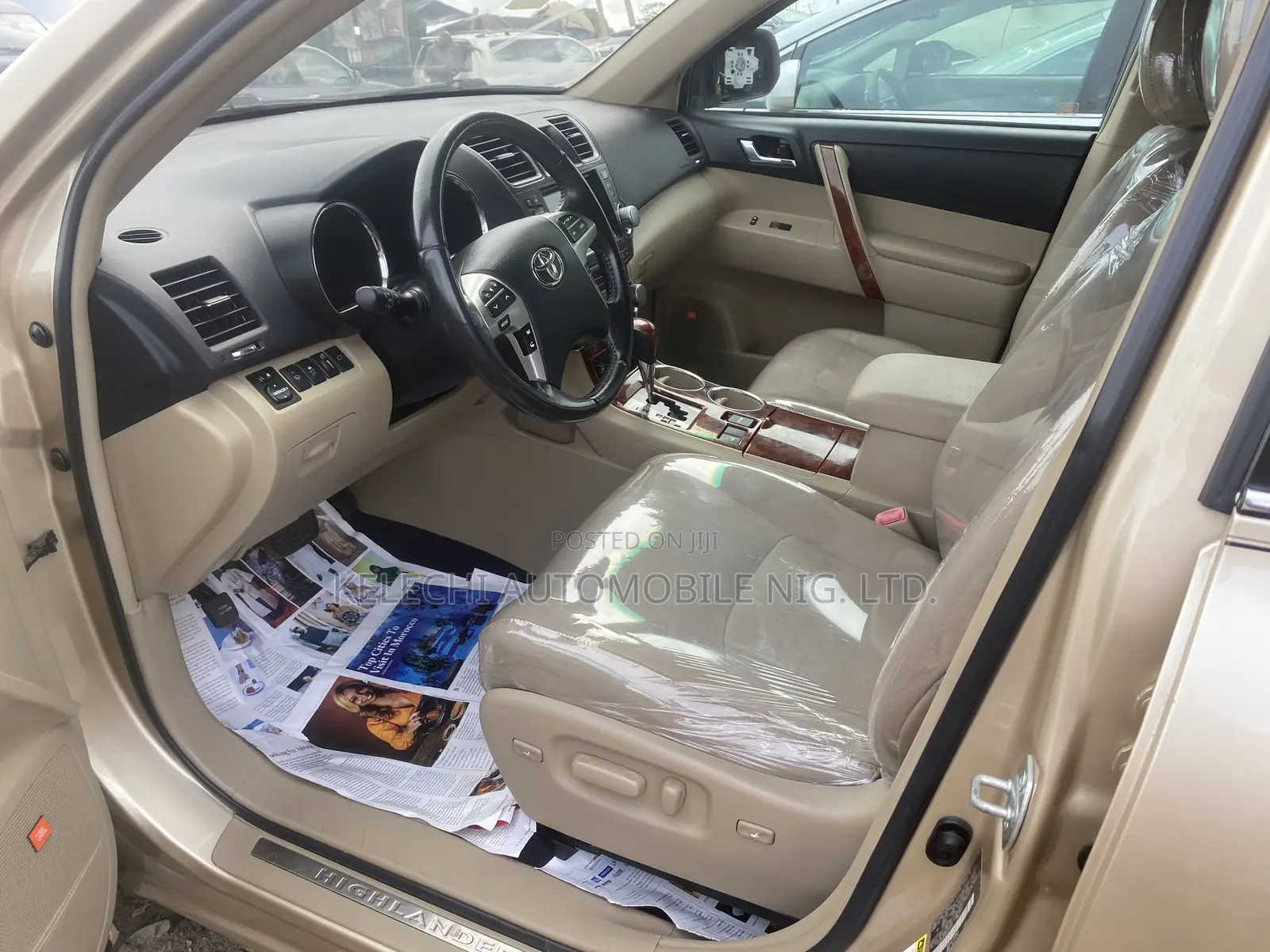 Toyota Highlander Limited 2012 Gold