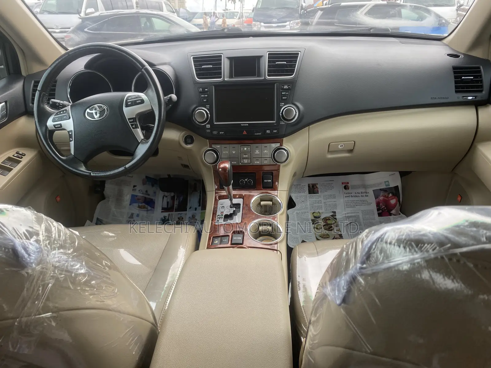 Toyota Highlander Limited 2012 Gold