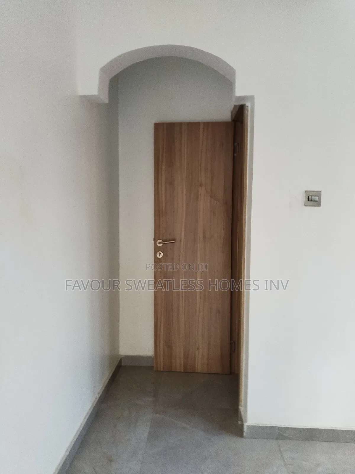 2bdrm Apartment in Magboro, Obafemi-Owode for rent
