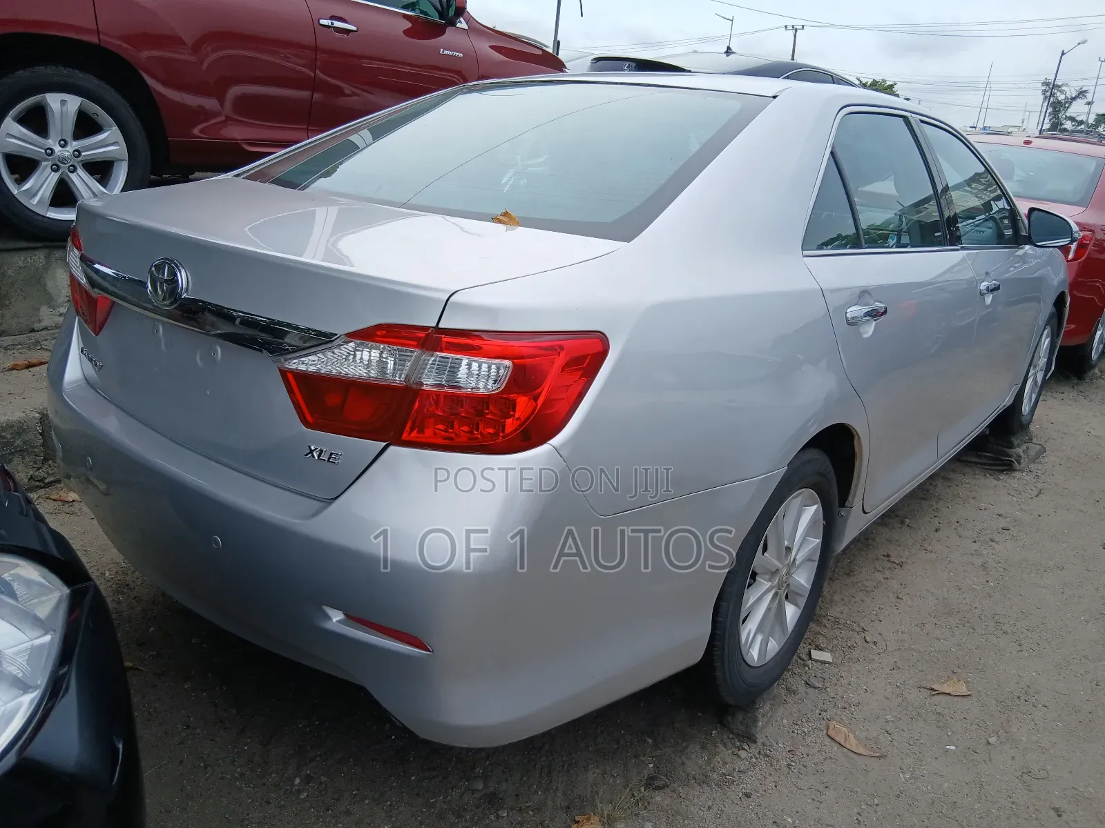 Toyota Camry XLE 4dr Sedan (2.5L 4cyl 6A) 2012 Silver