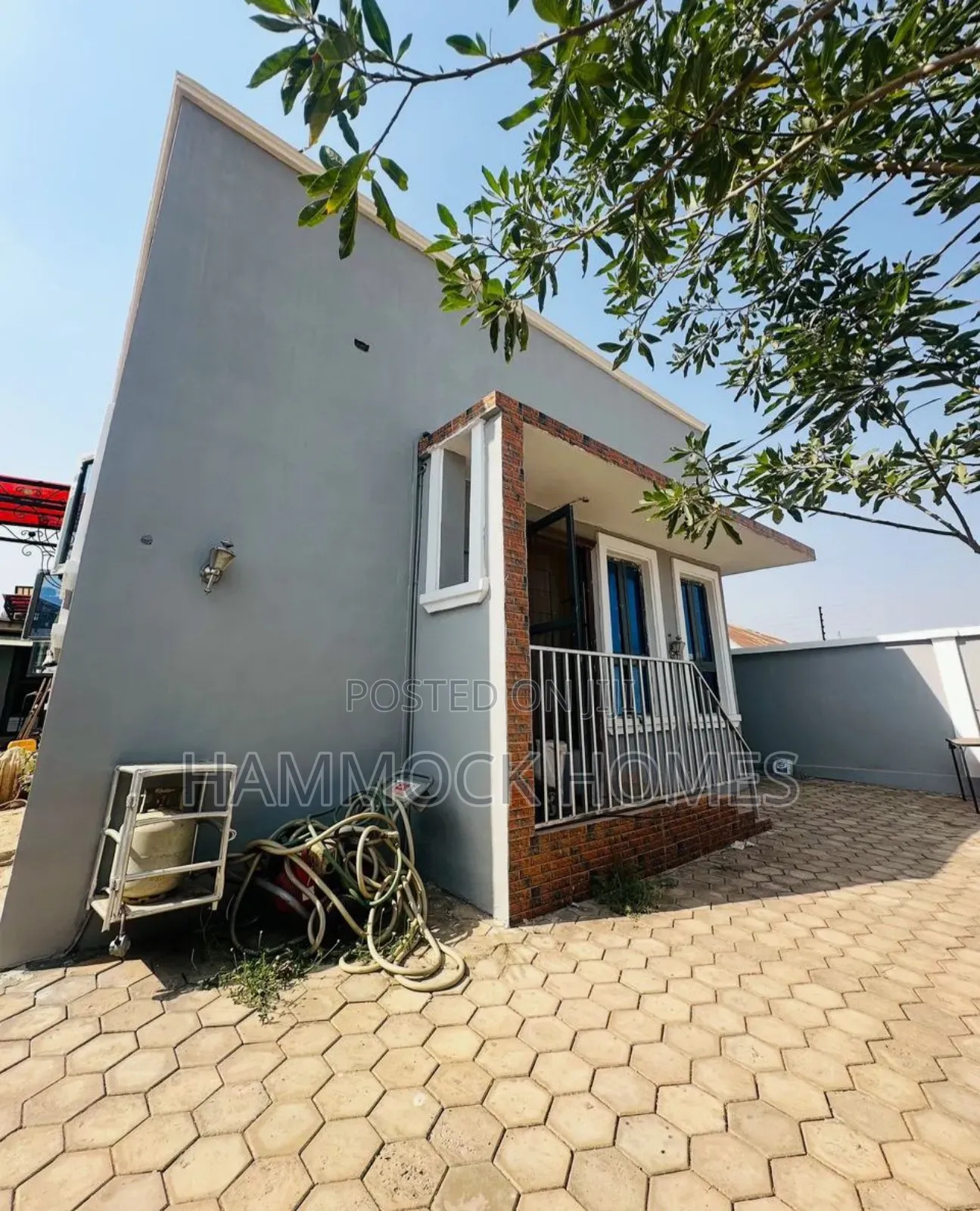 3bdrm Bungalow in Tomiwa Awe Avenue, Akobo for sale