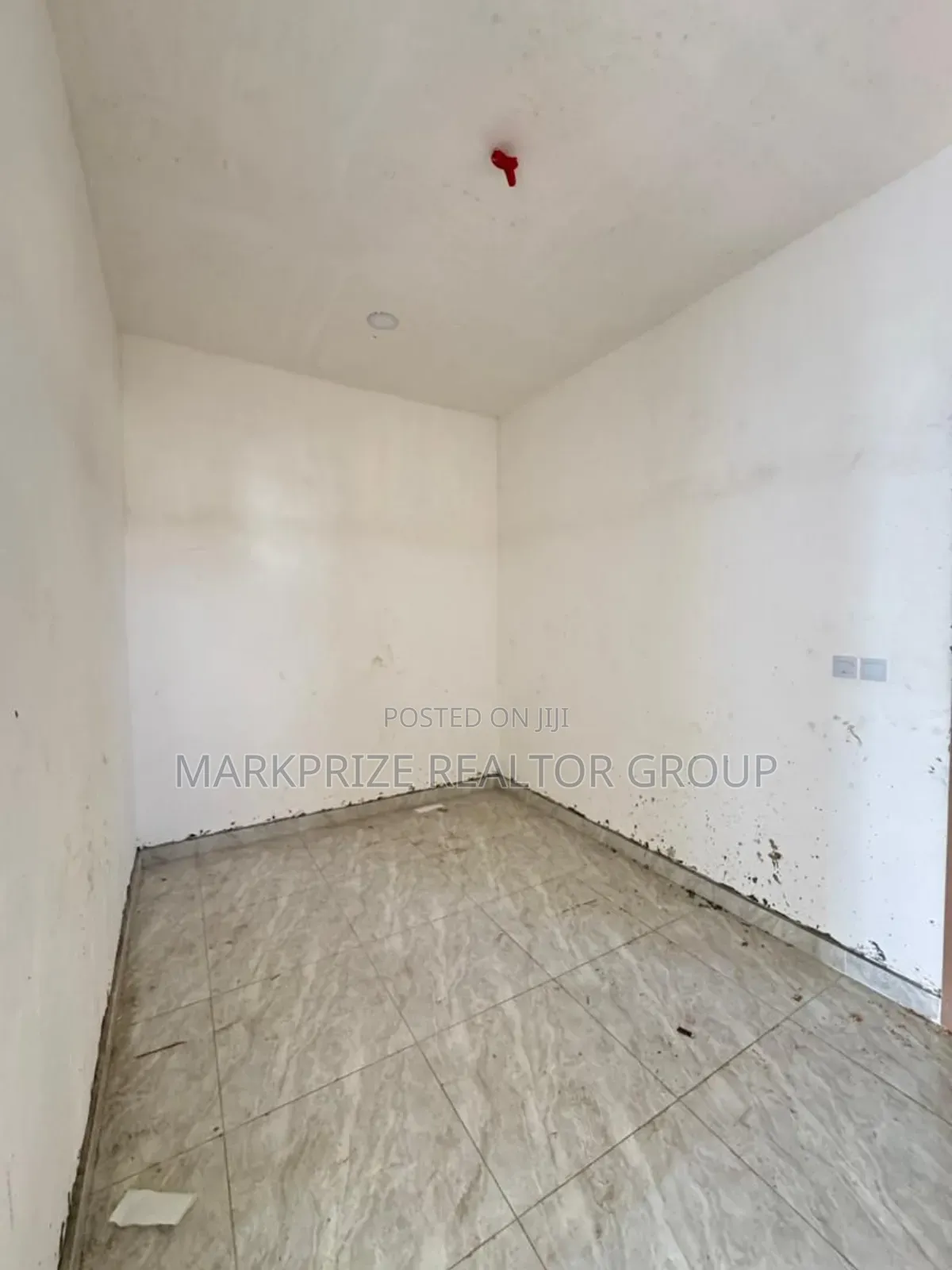 4bdrm Apartment in Surulere Lagos, GRA Phase 1 for sale