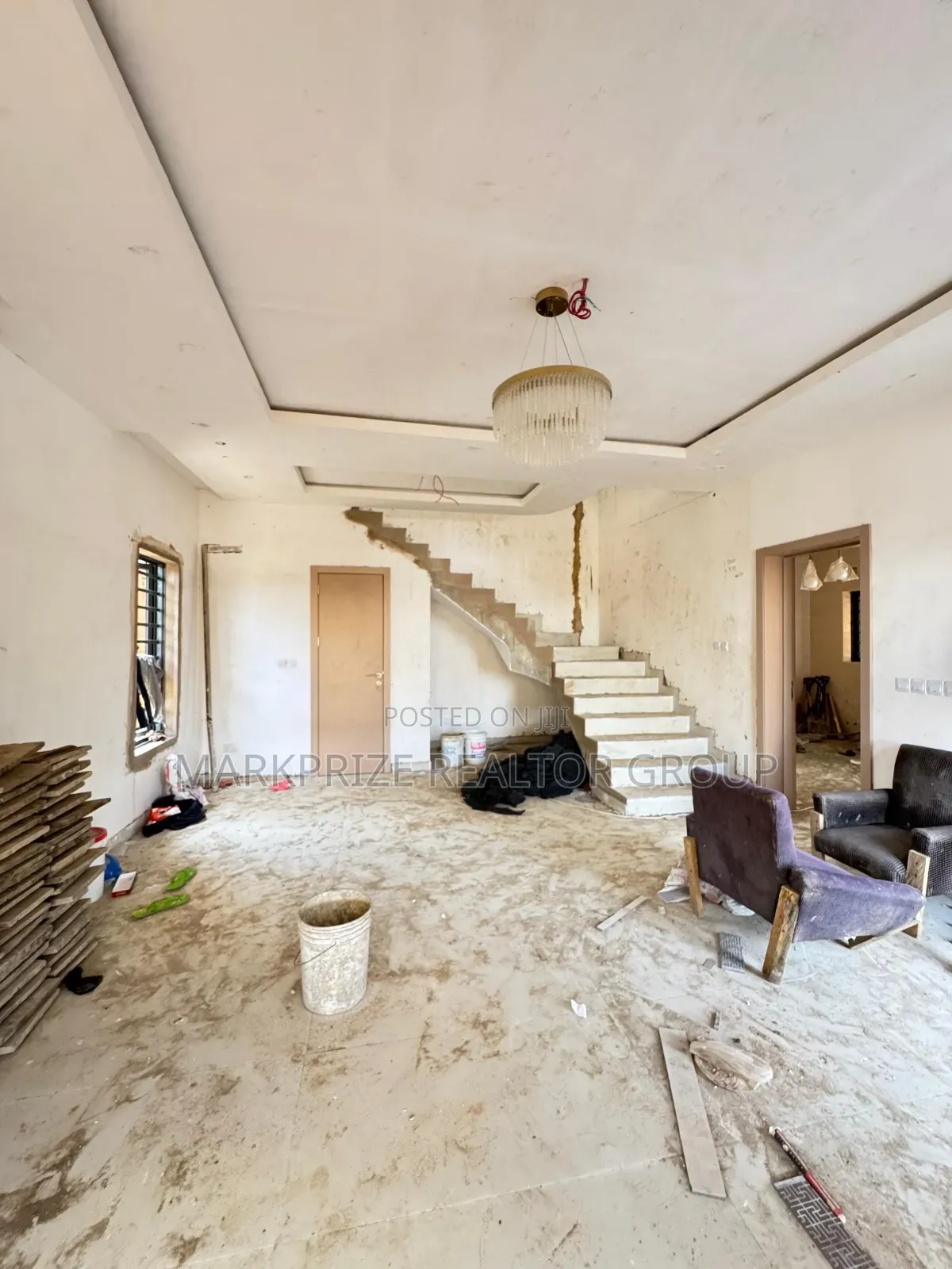 4bdrm Apartment in Surulere Lagos, GRA Phase 1 for sale