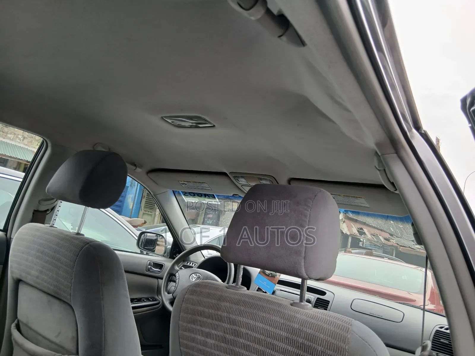 Toyota Camry LE 4dr Sedan (2.4L 4cyl 5A) 2005 Gray