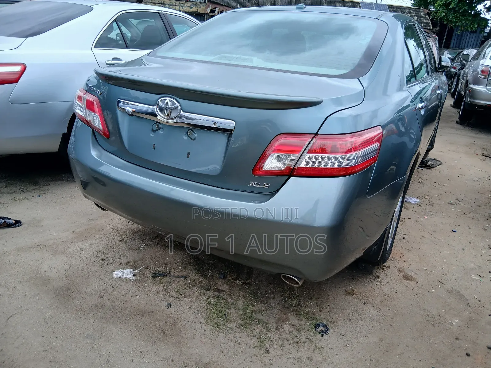 Toyota Camry XLE V6 4dr Sedan (3.5L 6cyl 6A) 2011 Green