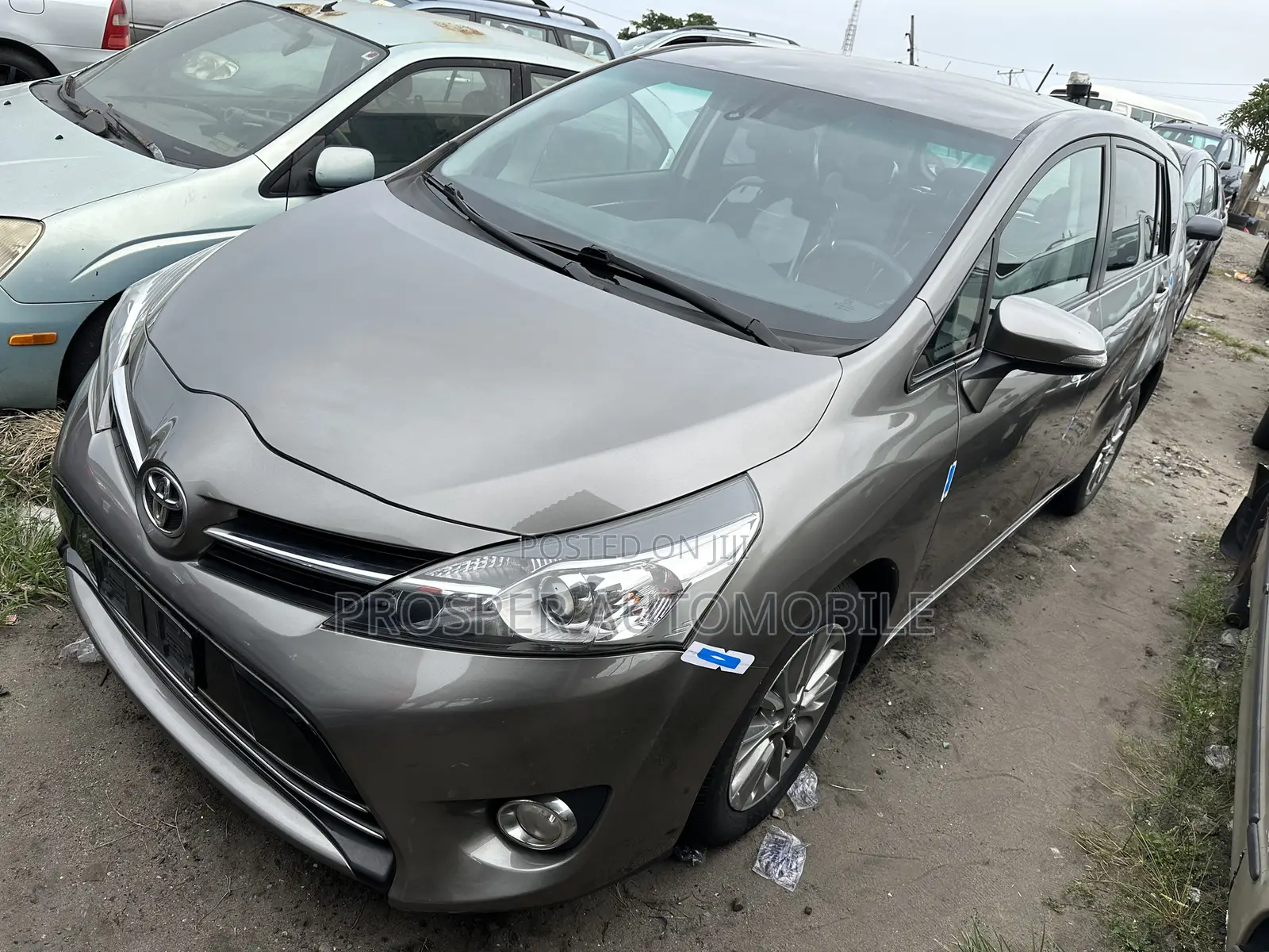 Toyota Verso 1.8 2016 Gray