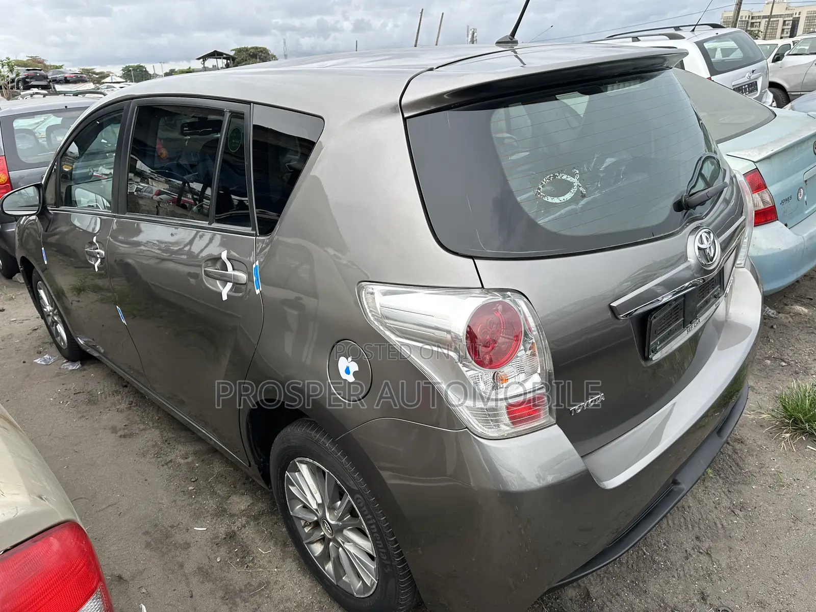 Toyota Verso 1.8 2016 Gray