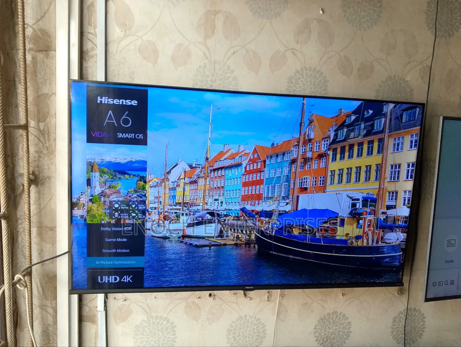 50 Inches Uk Used Hisense Clean and Sharp Tv