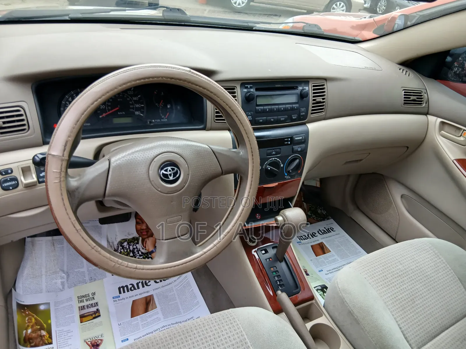 Toyota Corolla LE 2006 Gold
