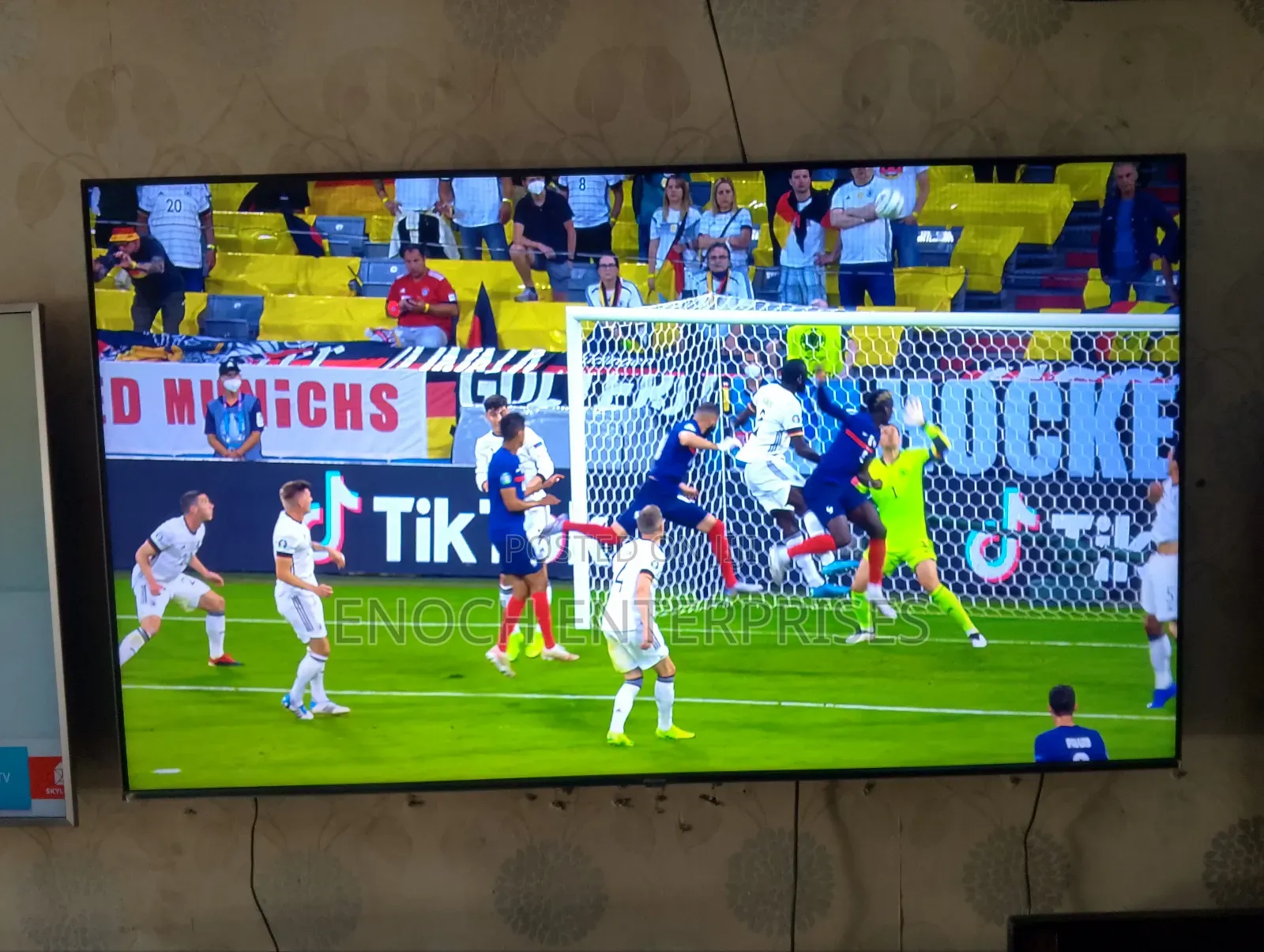 How Uled 65 Inches